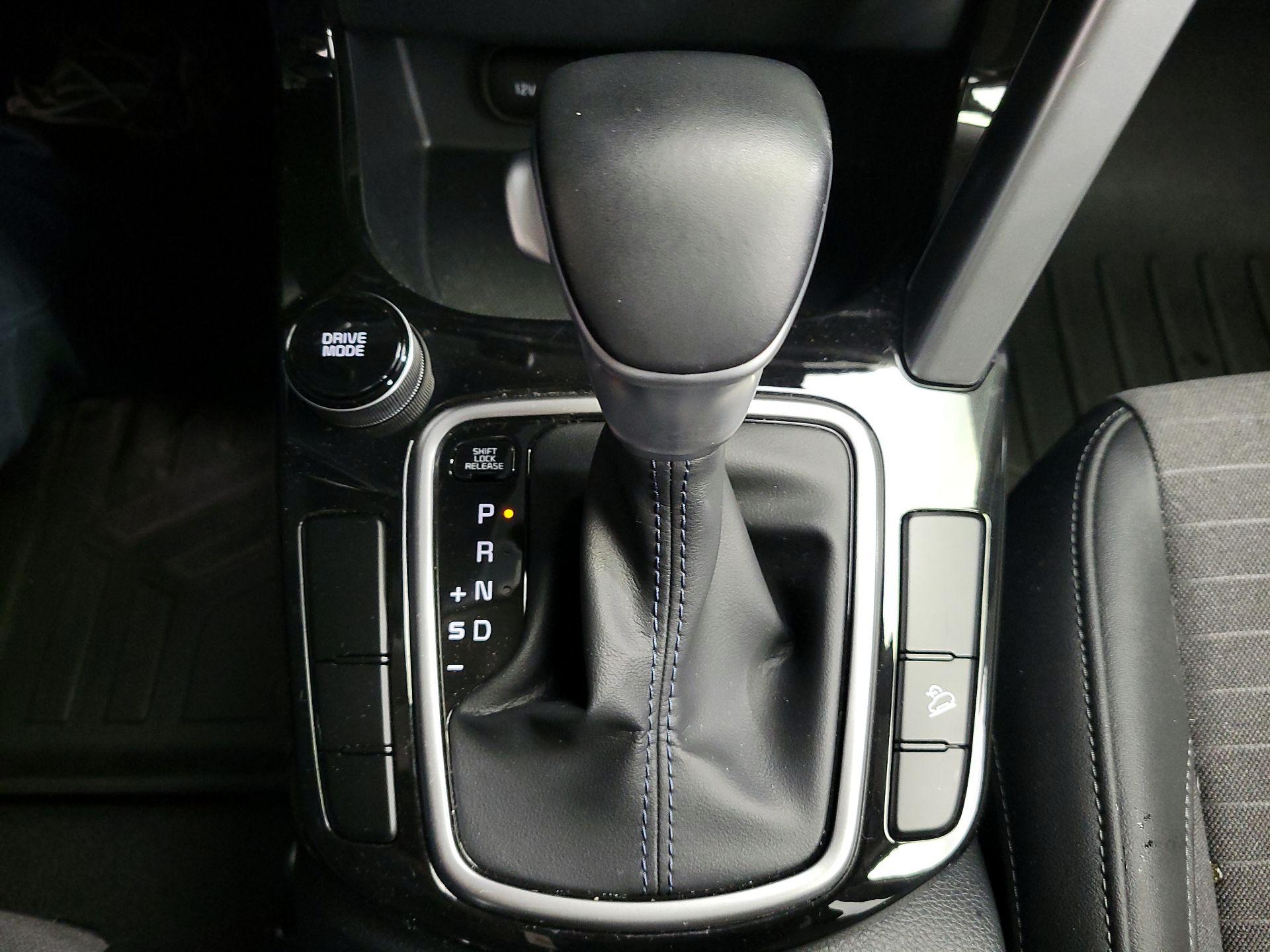 Thumbnail: 2023 Kia Seltos - 18