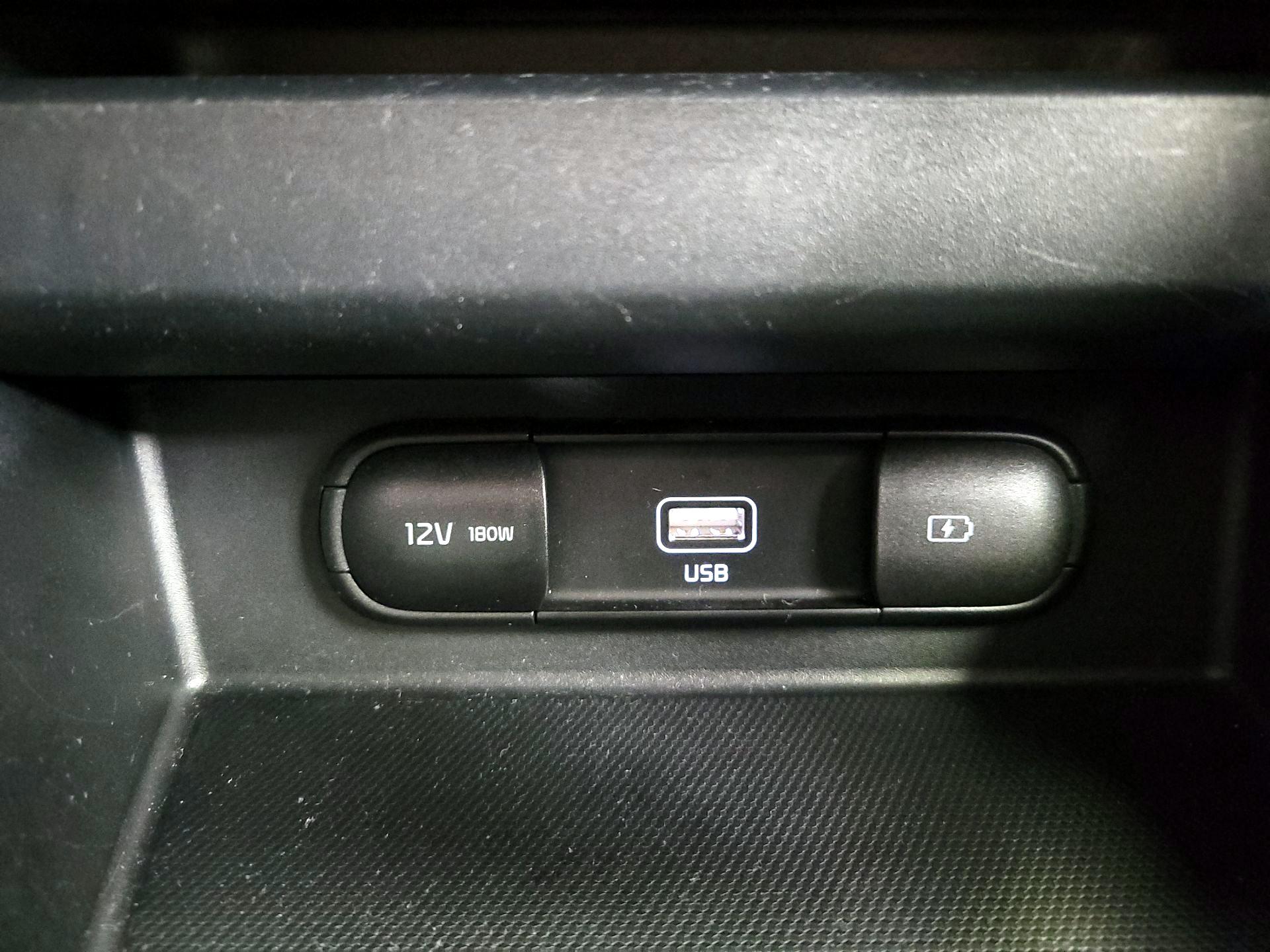 Thumbnail: 2023 Kia Seltos - 19