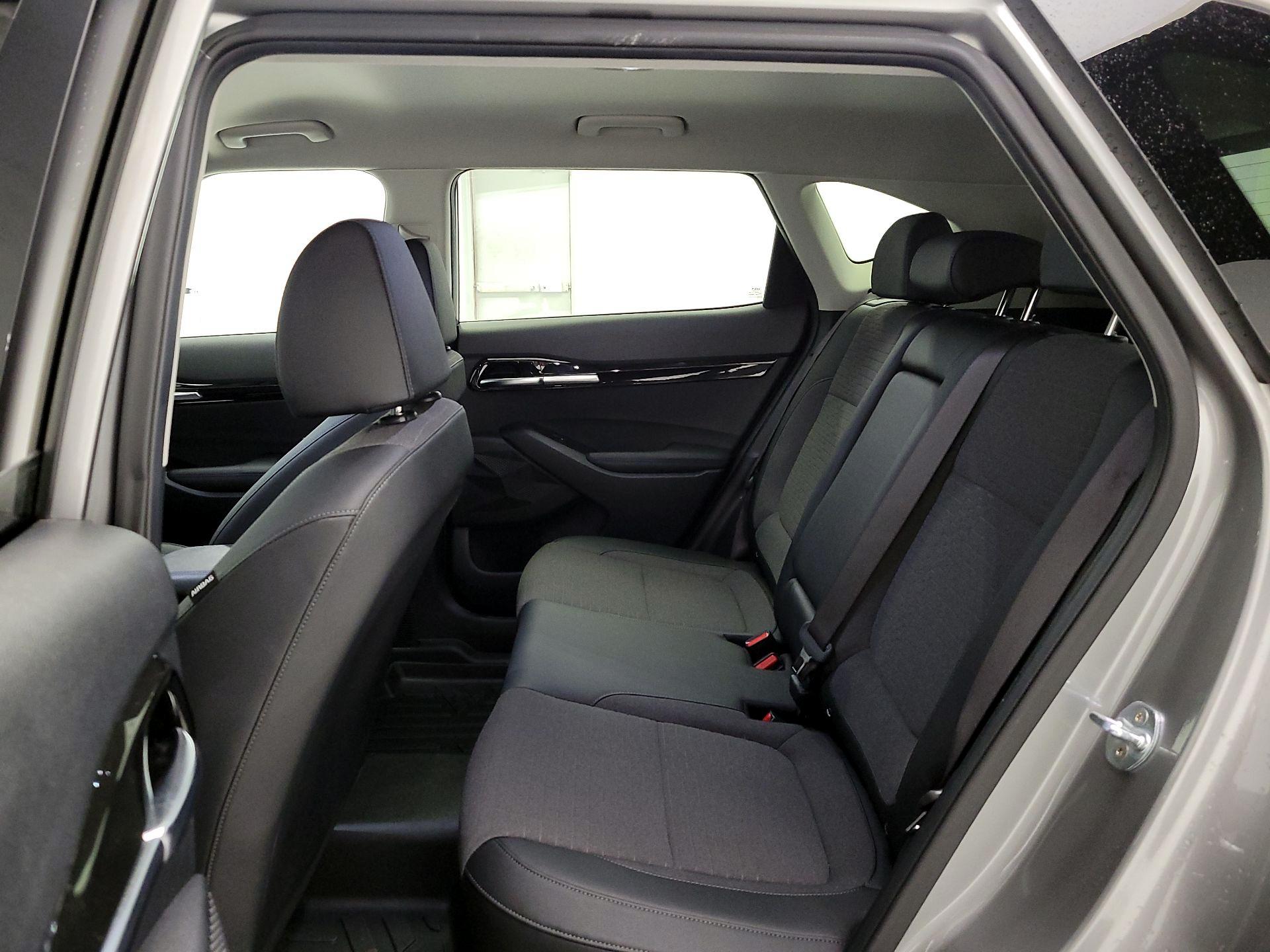 Thumbnail: 2023 Kia Seltos - 20