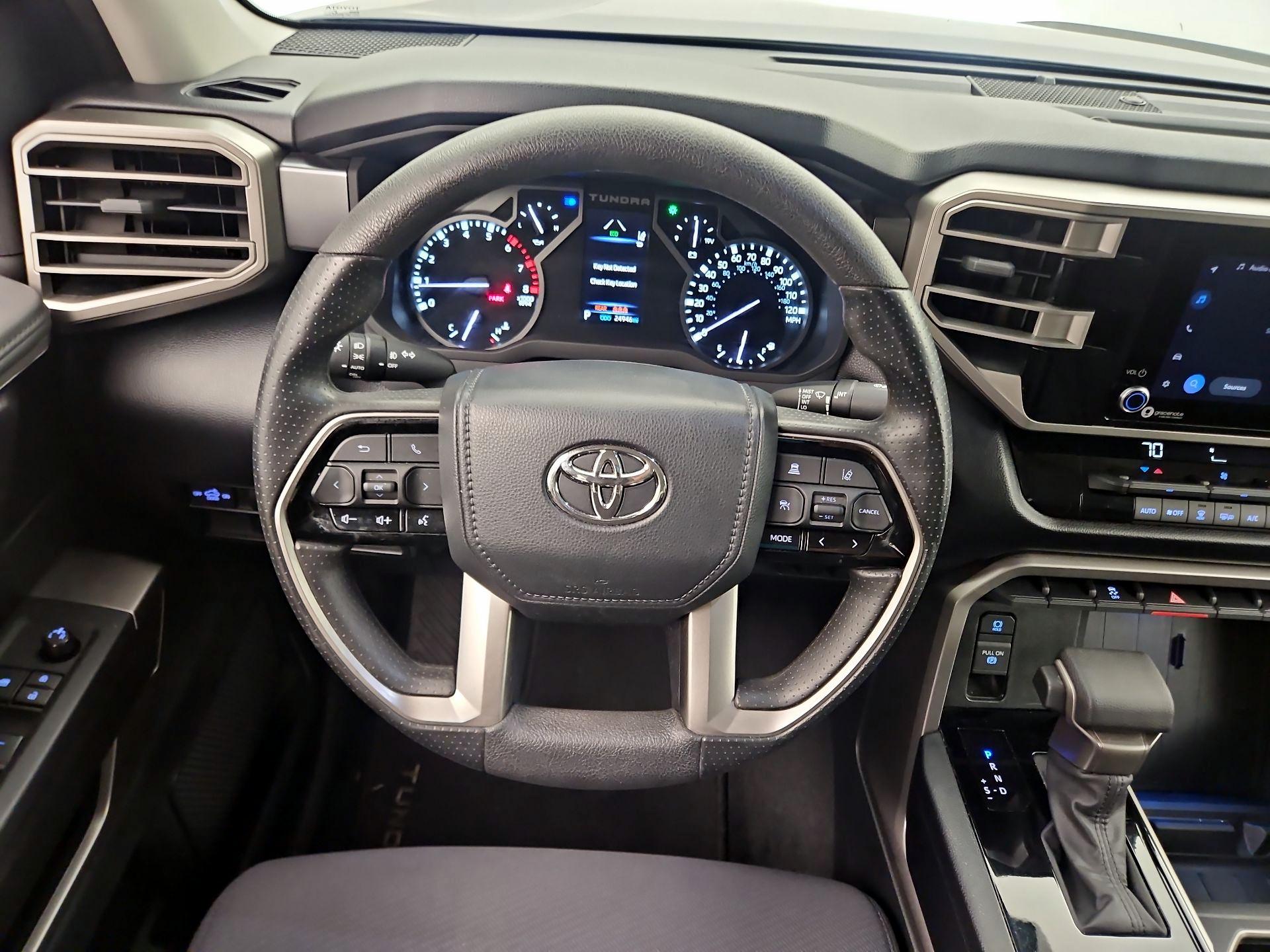 Thumbnail: 2022 Toyota Tundra - 10
