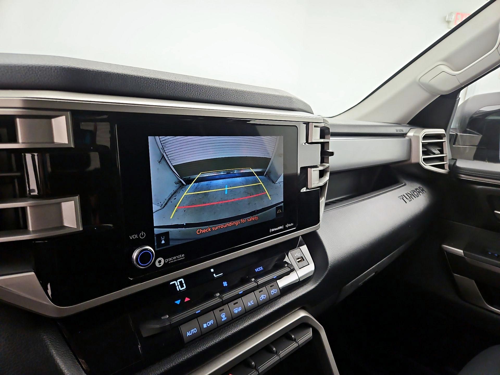 Thumbnail: 2022 Toyota Tundra - 14