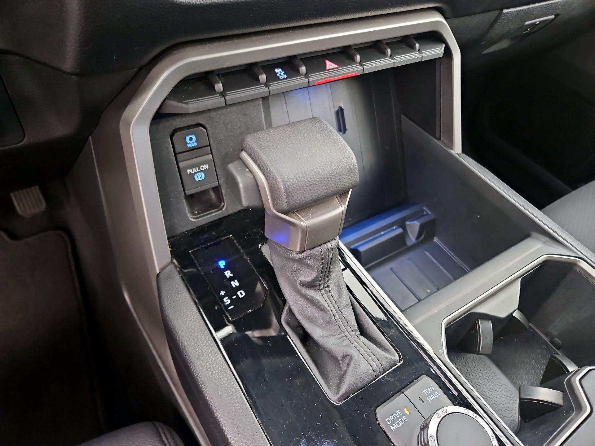 Thumbnail: 2022 Toyota Tundra - 17