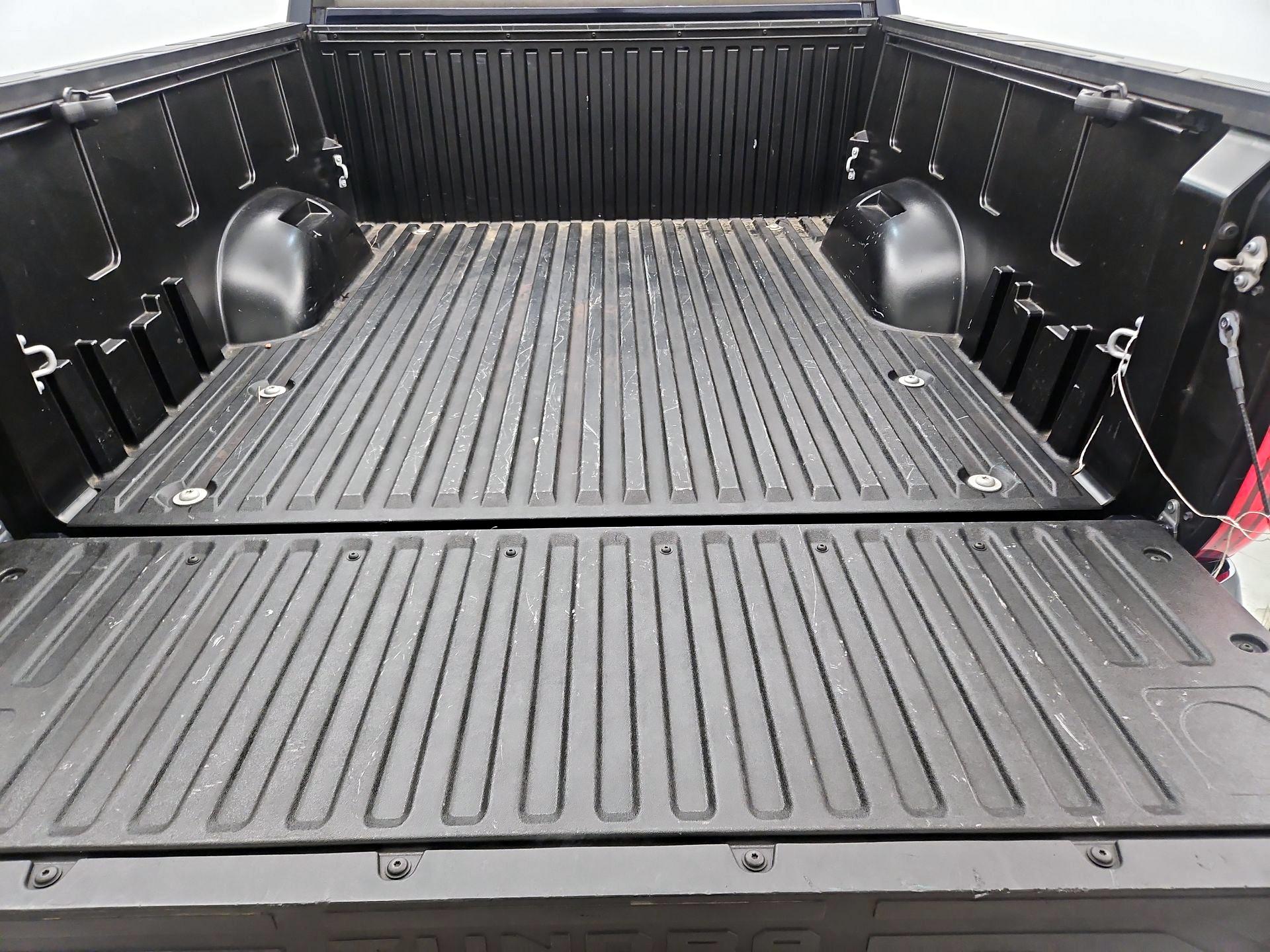 Thumbnail: 2022 Toyota Tundra - 20