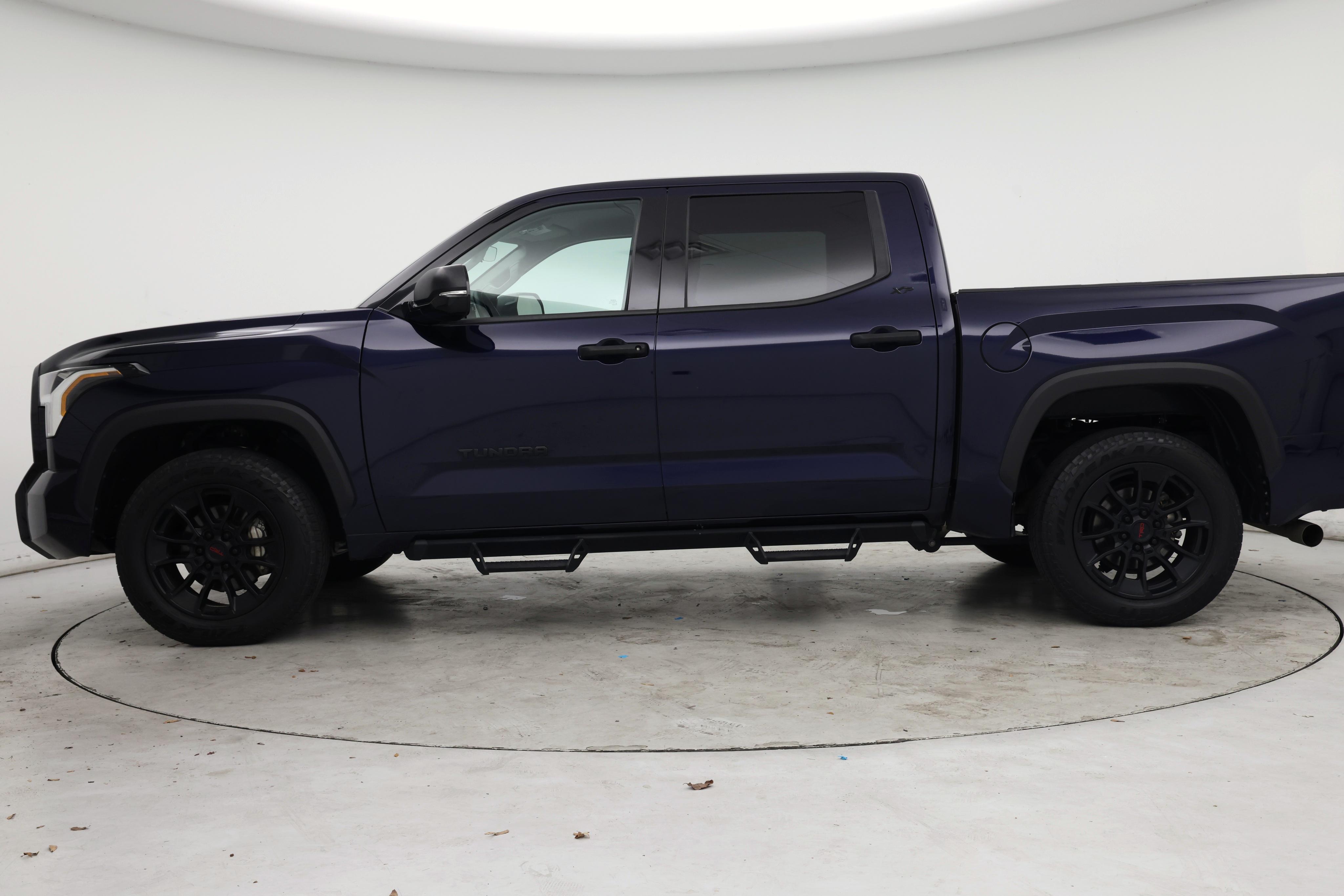 Thumbnail: 2022 Toyota Tundra - 3