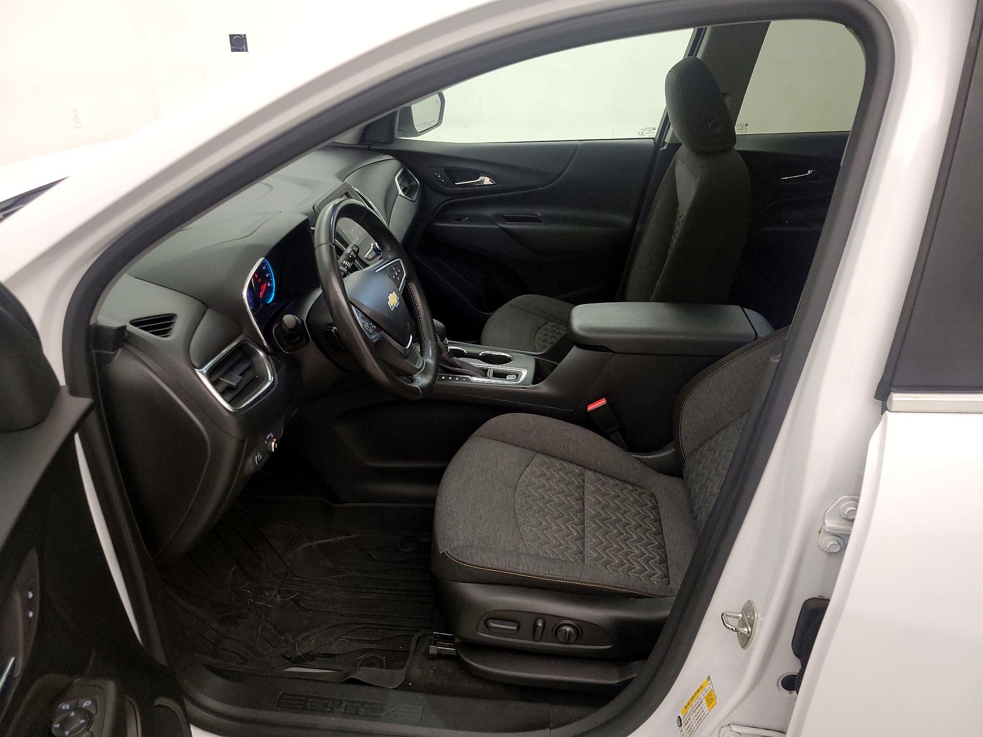 Thumbnail: 2022 Chevrolet Equinox - 11