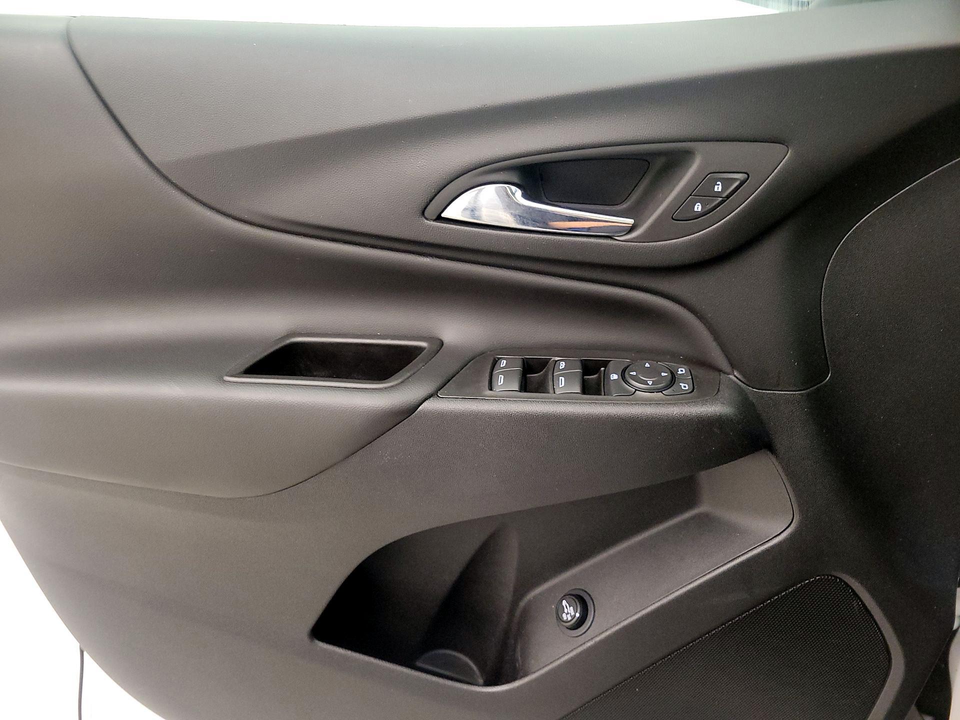 Thumbnail: 2022 Chevrolet Equinox - 12