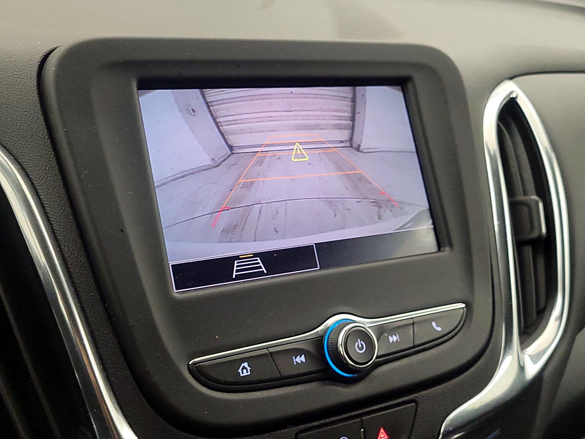 Thumbnail: 2022 Chevrolet Equinox - 14