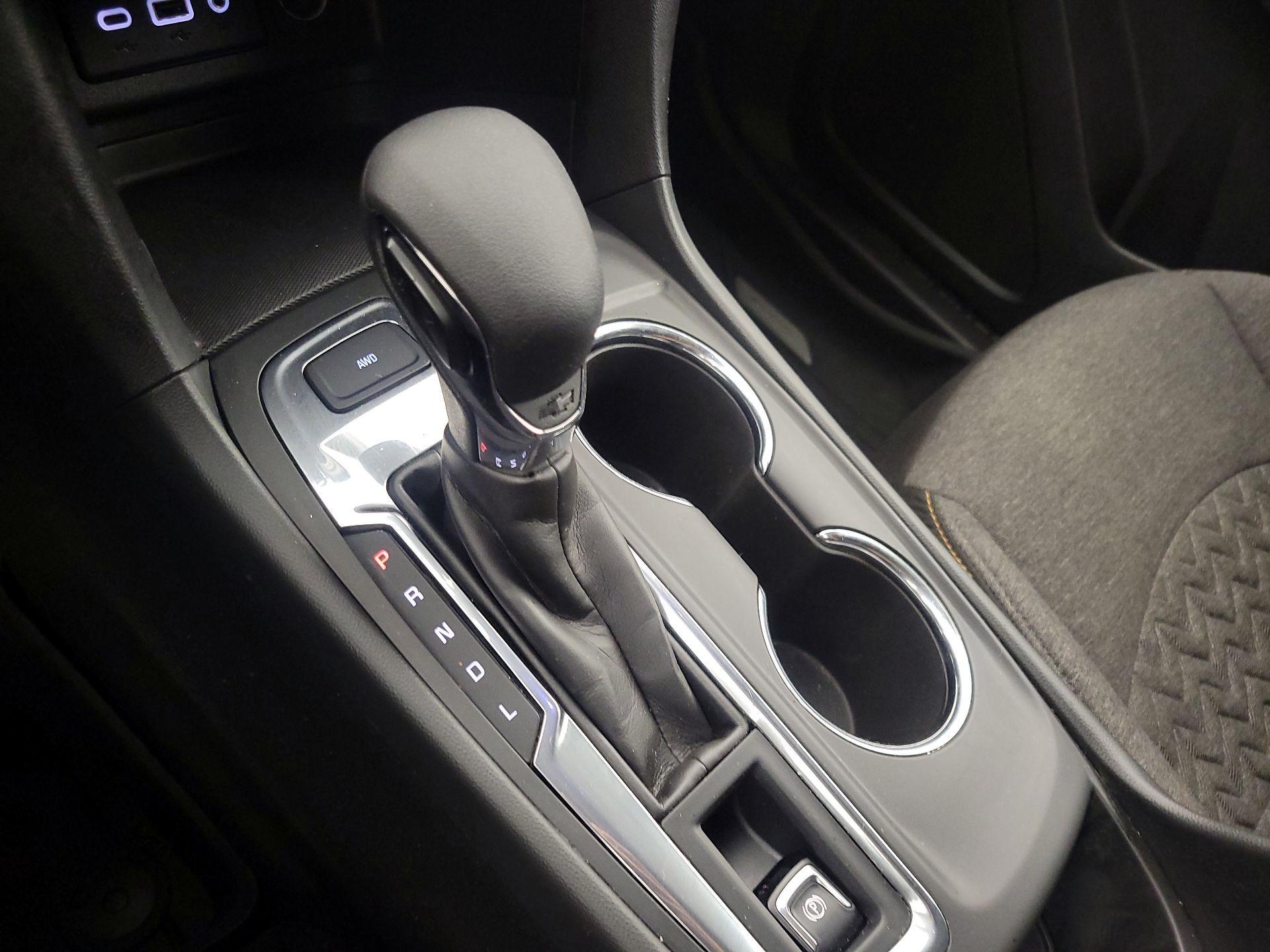 Thumbnail: 2022 Chevrolet Equinox - 17