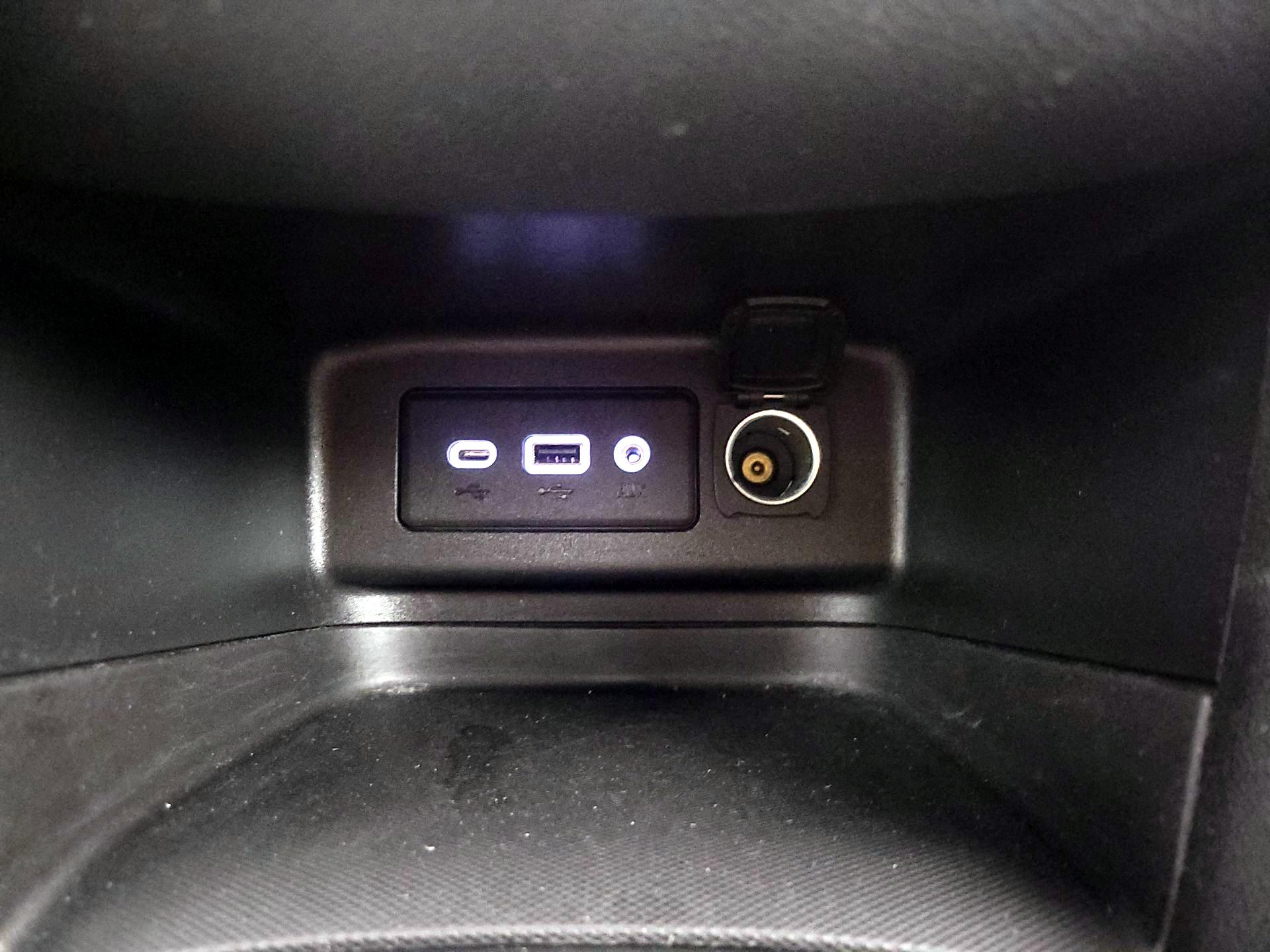 Thumbnail: 2022 Chevrolet Equinox - 18