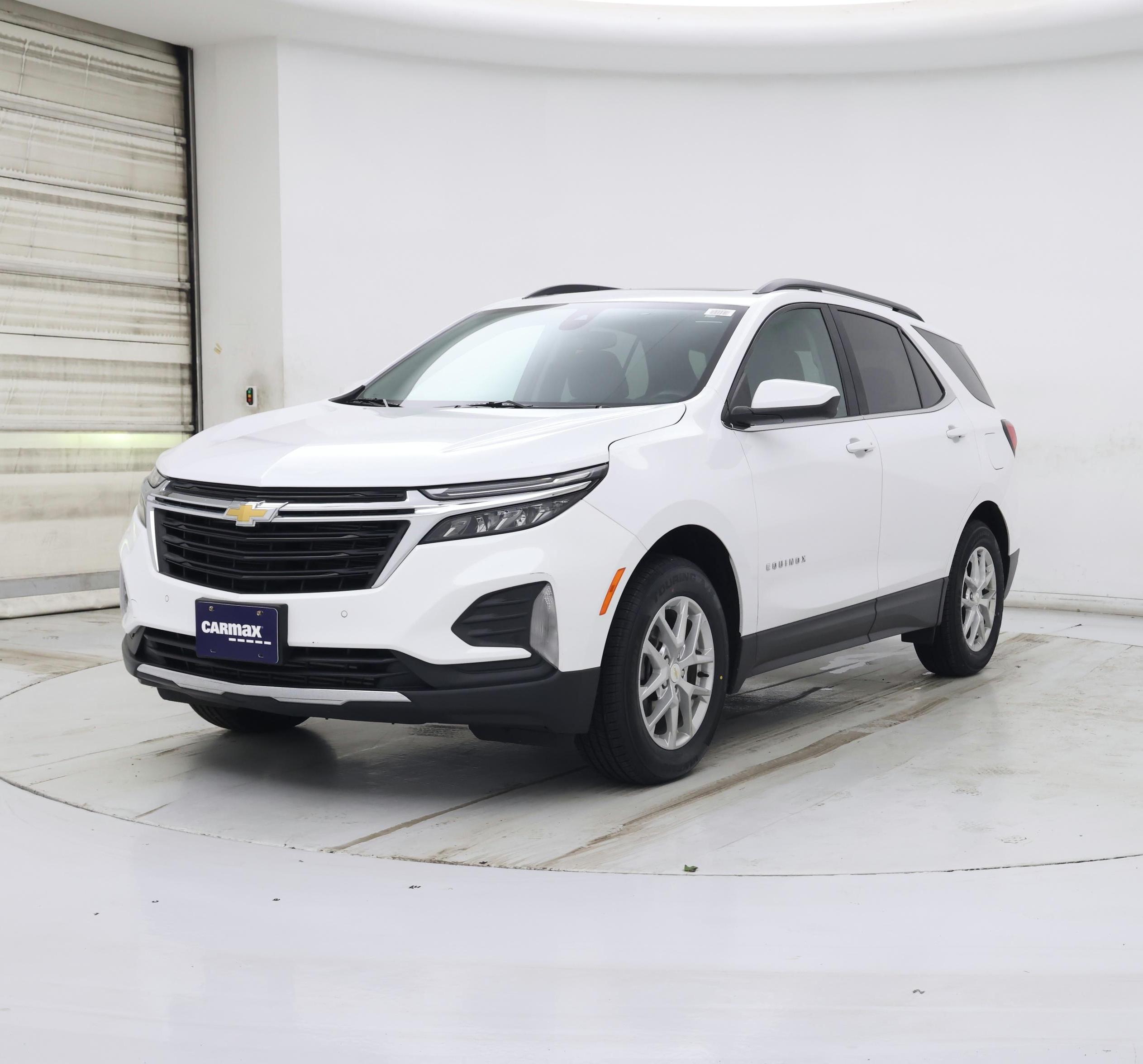 Thumbnail: 2022 Chevrolet Equinox - 4