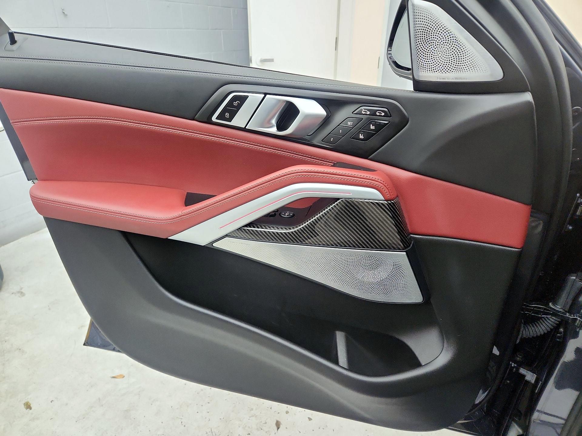 Thumbnail: 2022 BMW X6 - 12