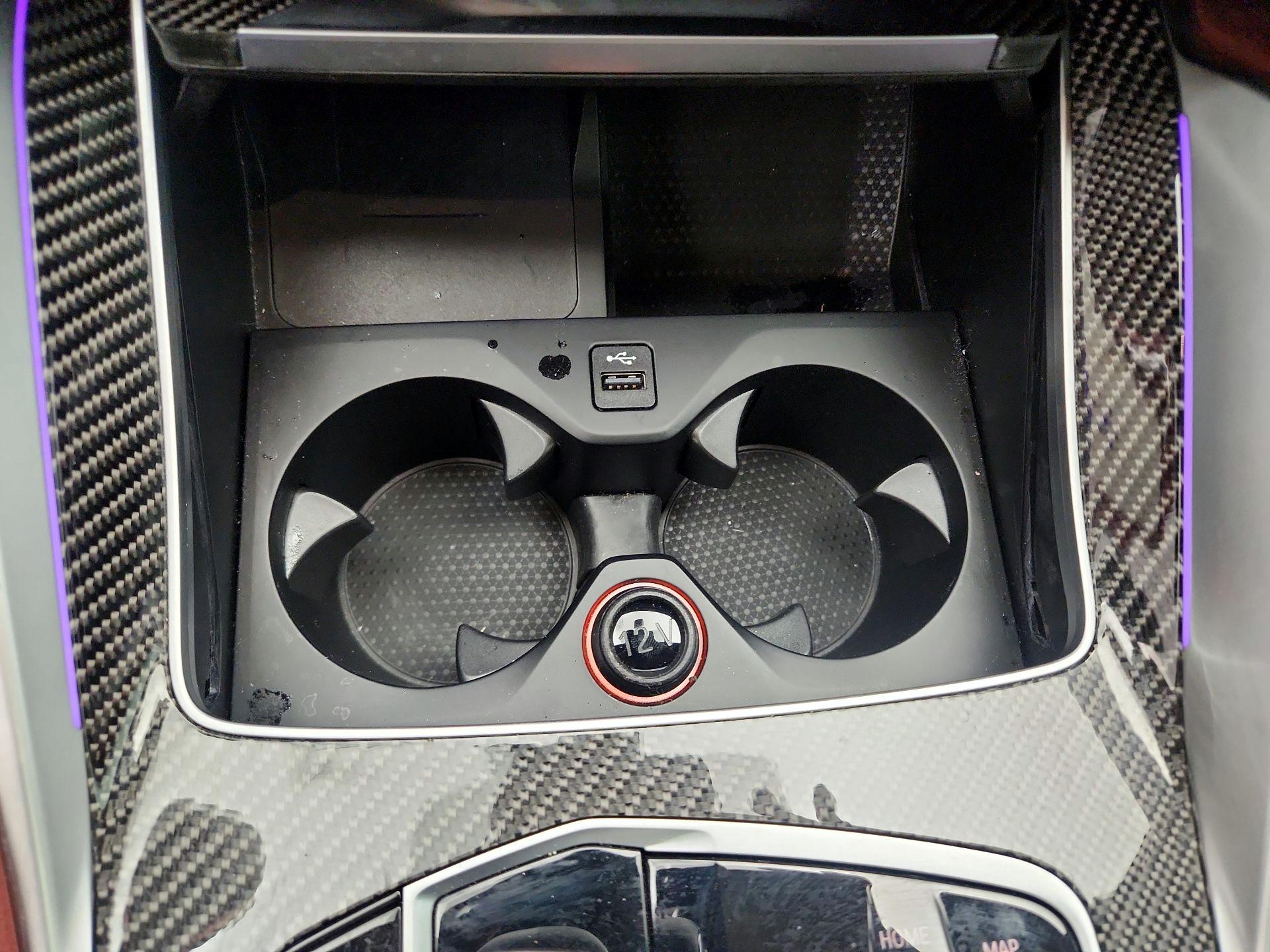 Thumbnail: 2022 BMW X6 - 19