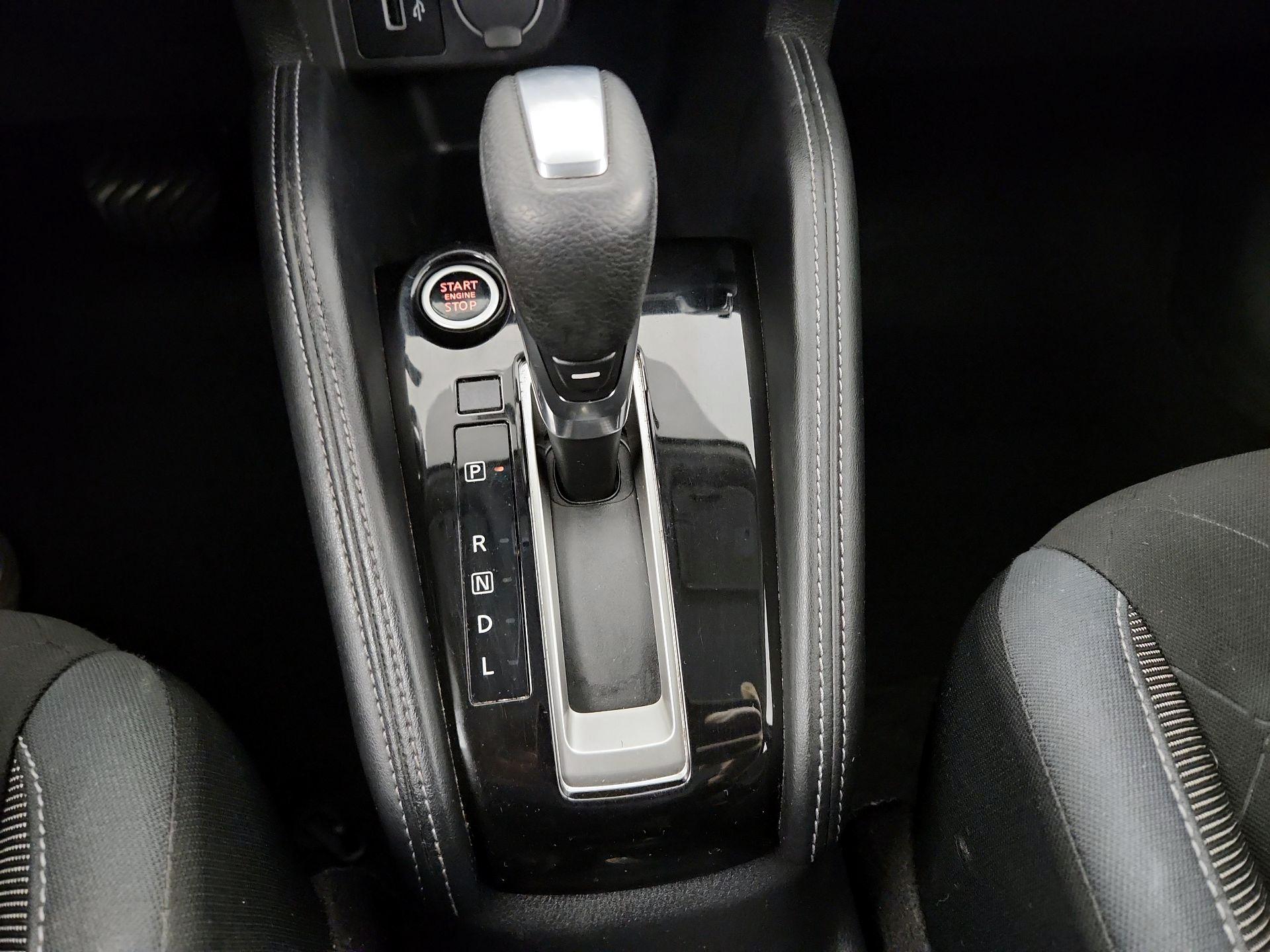 Thumbnail: 2019 Nissan Kicks - 17