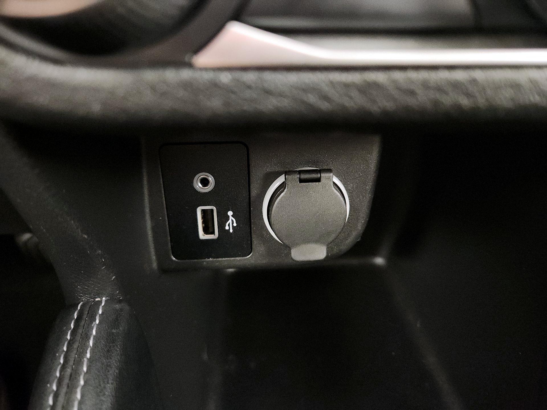 Thumbnail: 2019 Nissan Kicks - 18