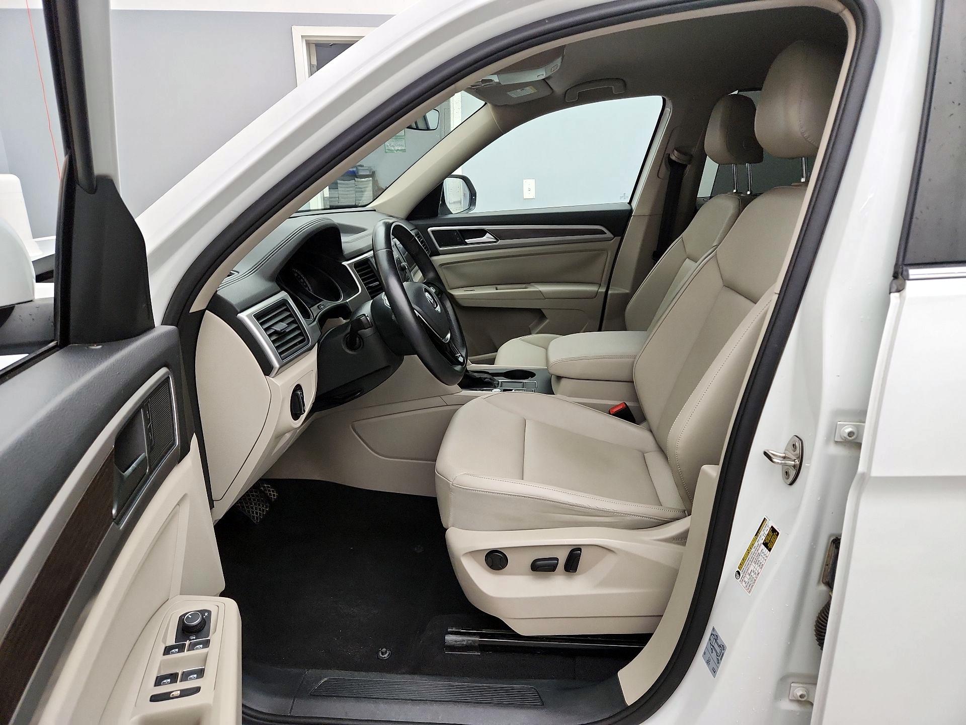 Thumbnail: 2019 Volkswagen Atlas - 11