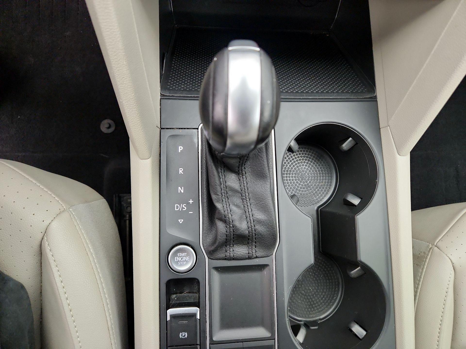 Thumbnail: 2019 Volkswagen Atlas - 17