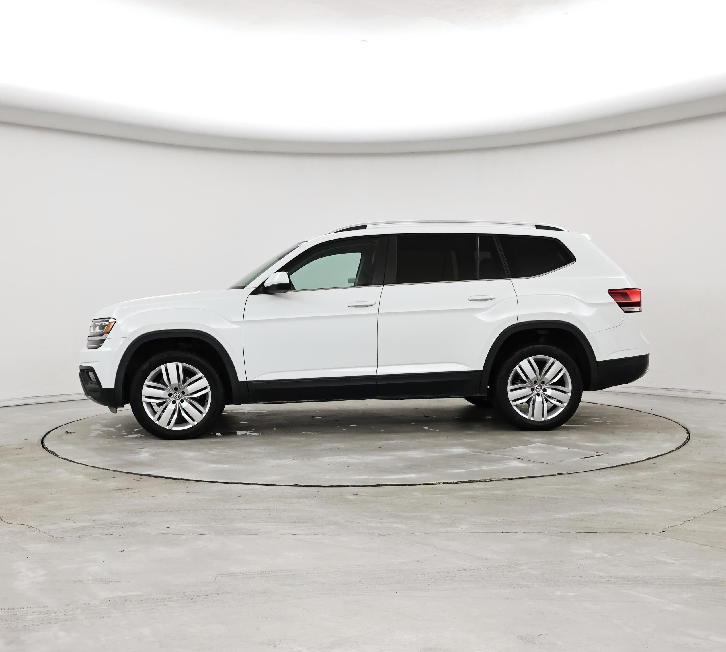 Thumbnail: 2019 Volkswagen Atlas - 3