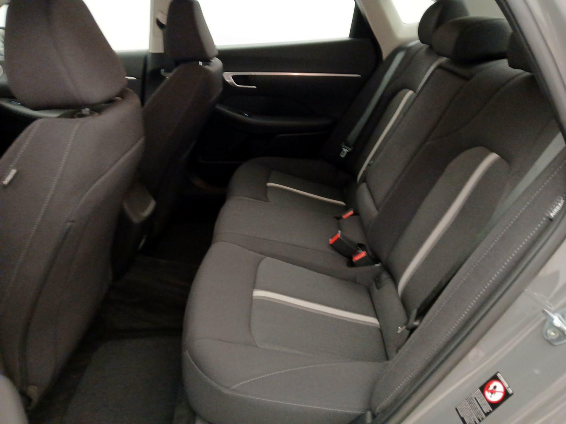 Thumbnail: 2022 Hyundai Sonata - 19