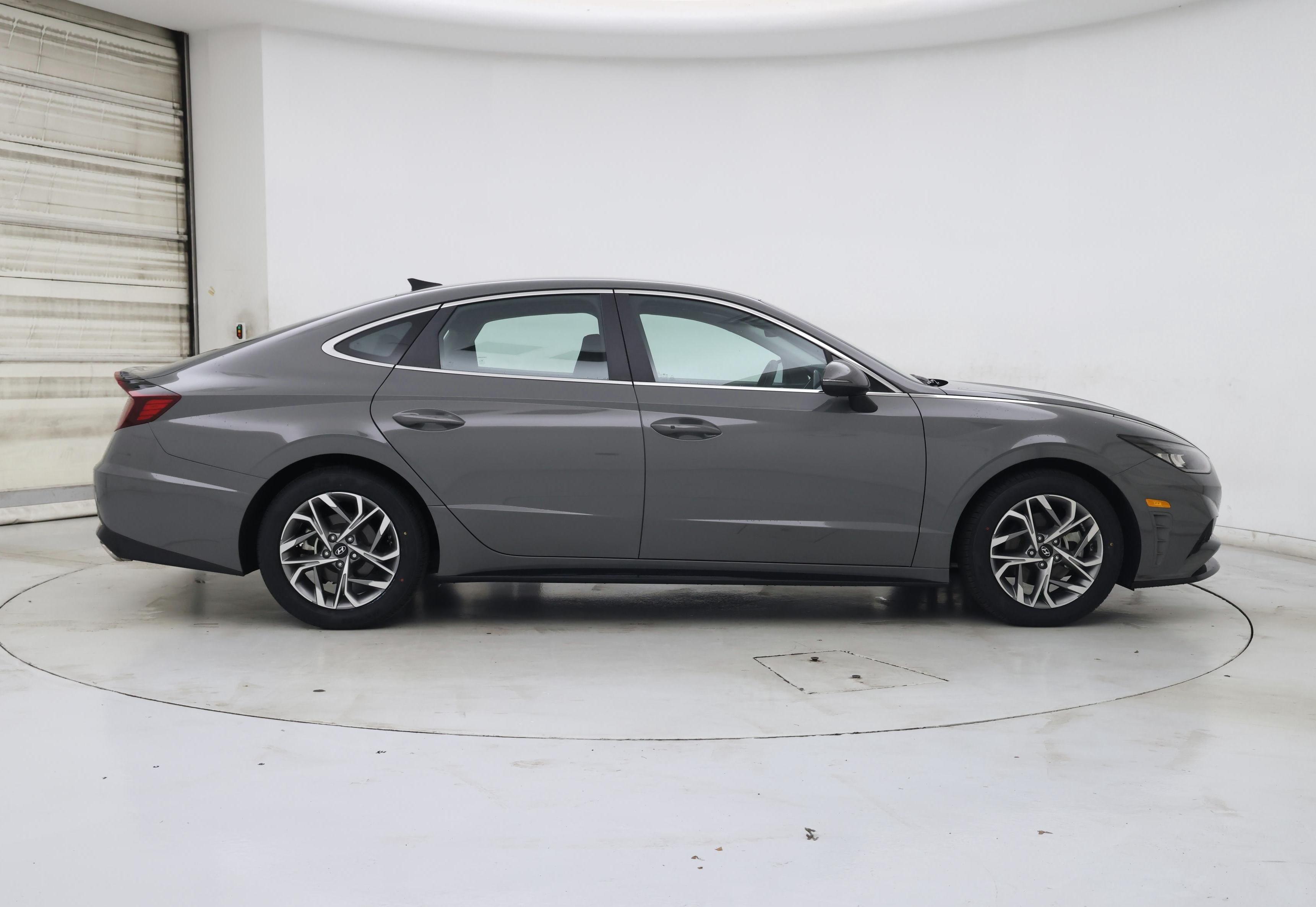 Thumbnail: 2022 Hyundai Sonata - 7