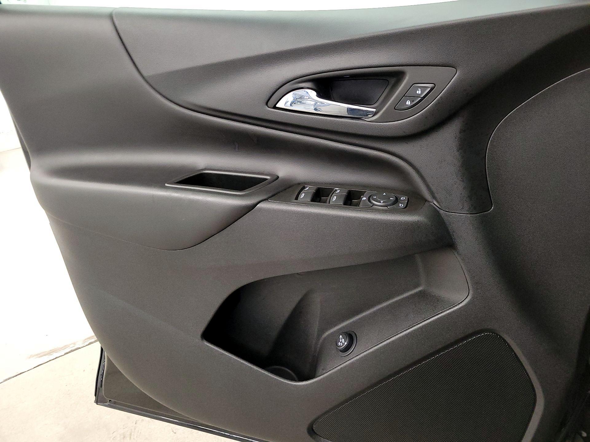 Thumbnail: 2022 Chevrolet Equinox - 12