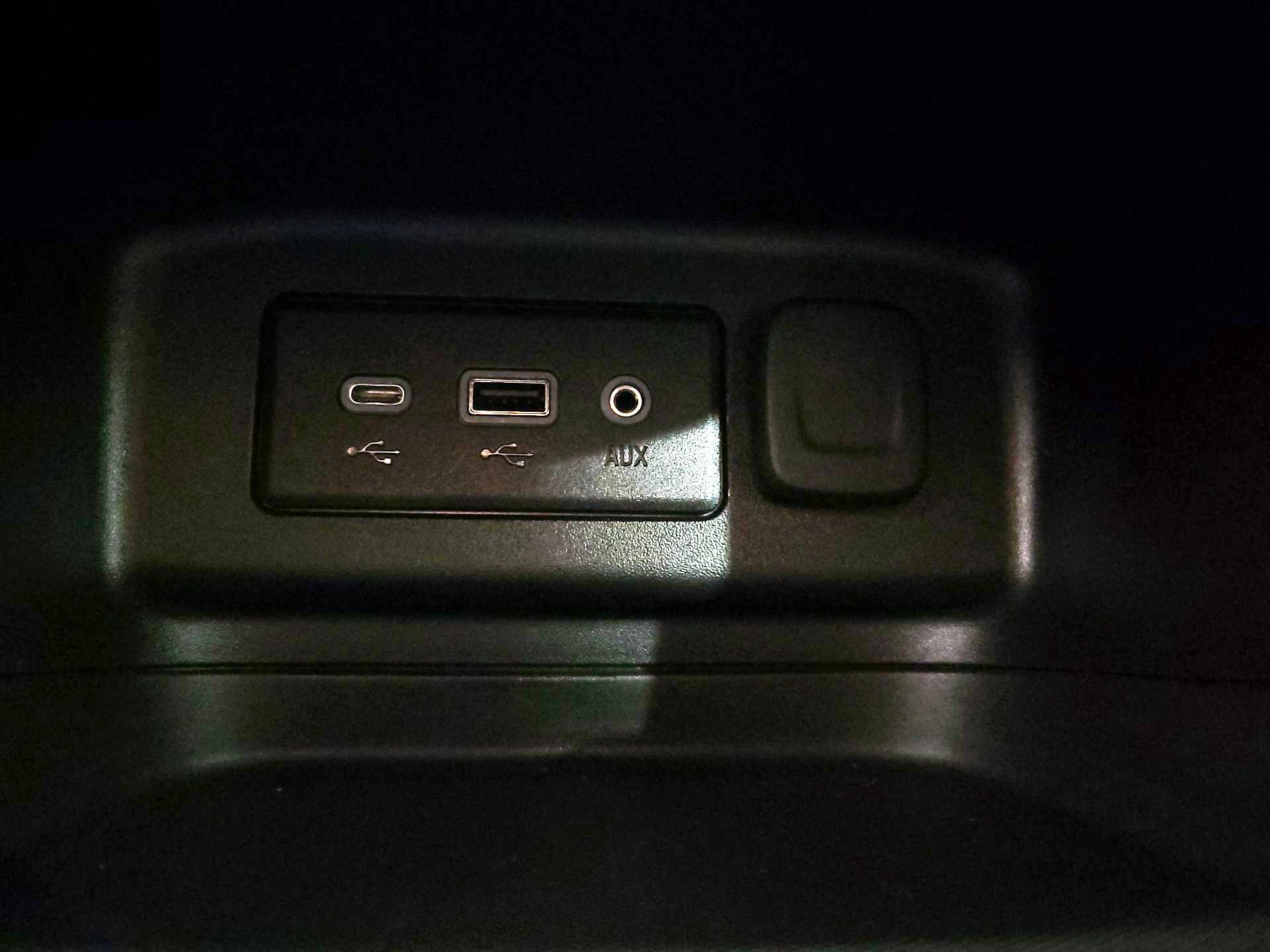 Thumbnail: 2022 Chevrolet Equinox - 17