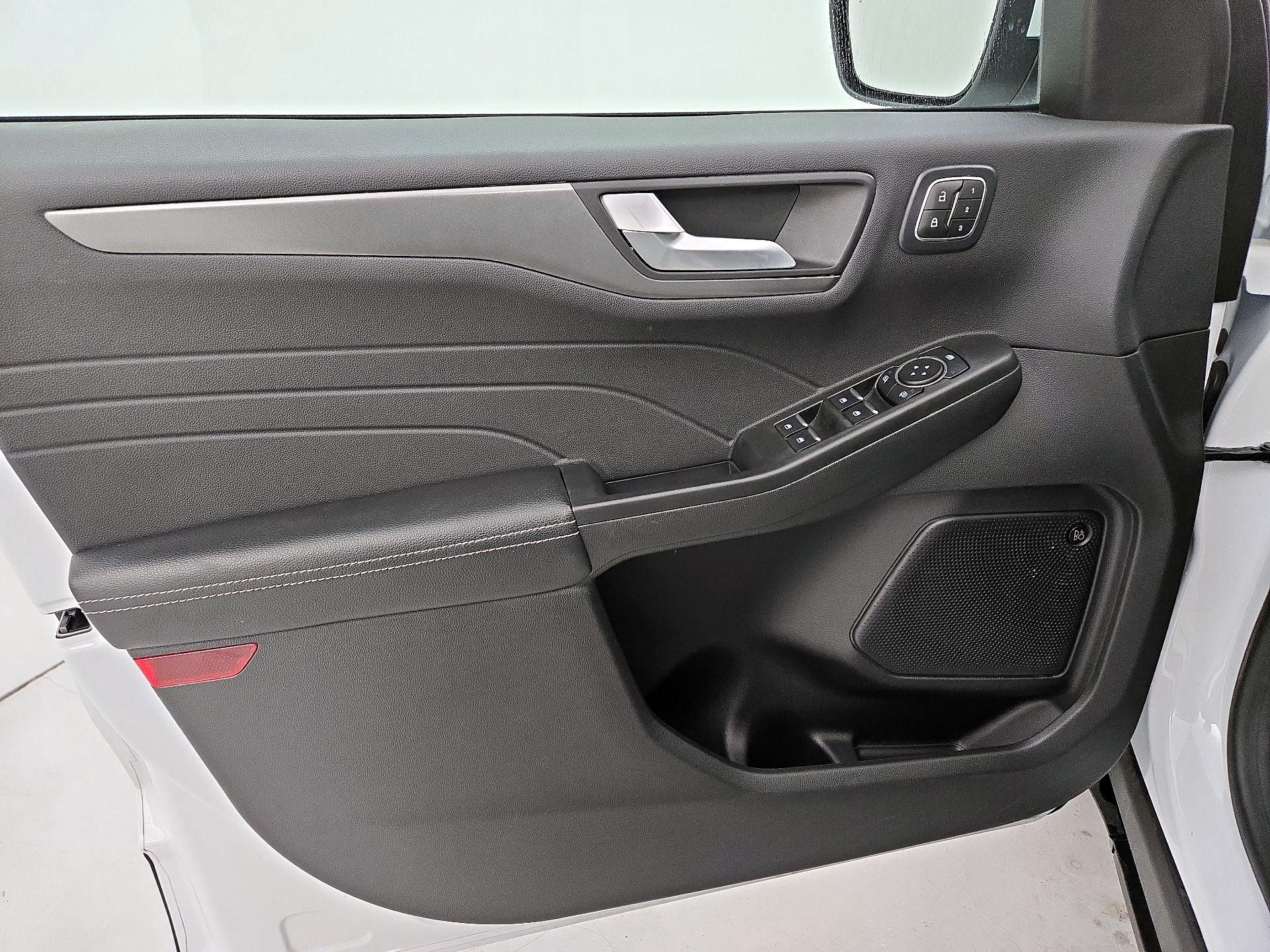 Thumbnail: 2023 Ford Escape - 12