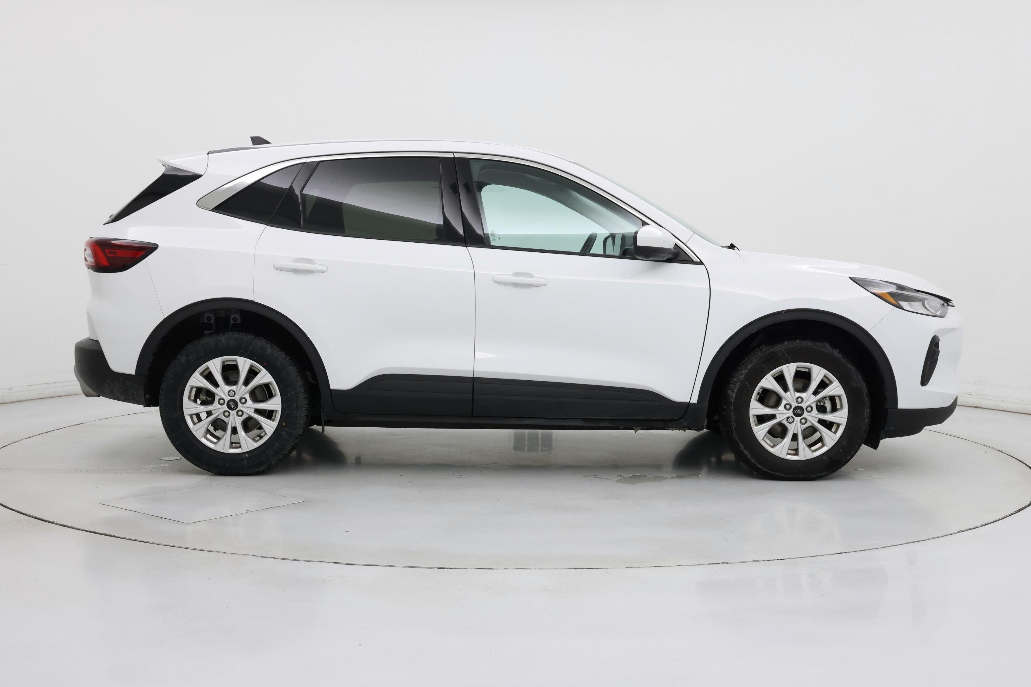 Thumbnail: 2023 Ford Escape - 7