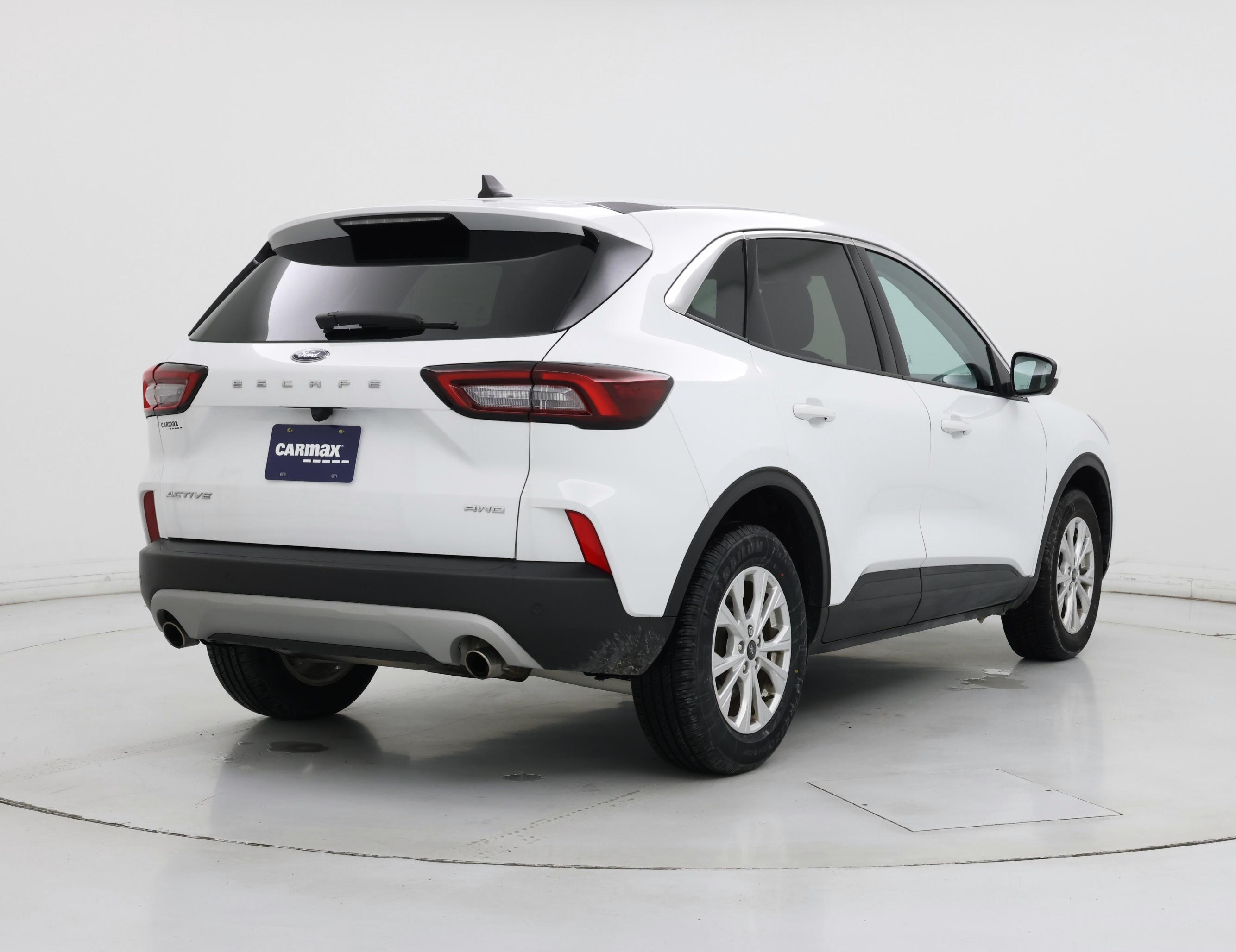 Thumbnail: 2023 Ford Escape - 8