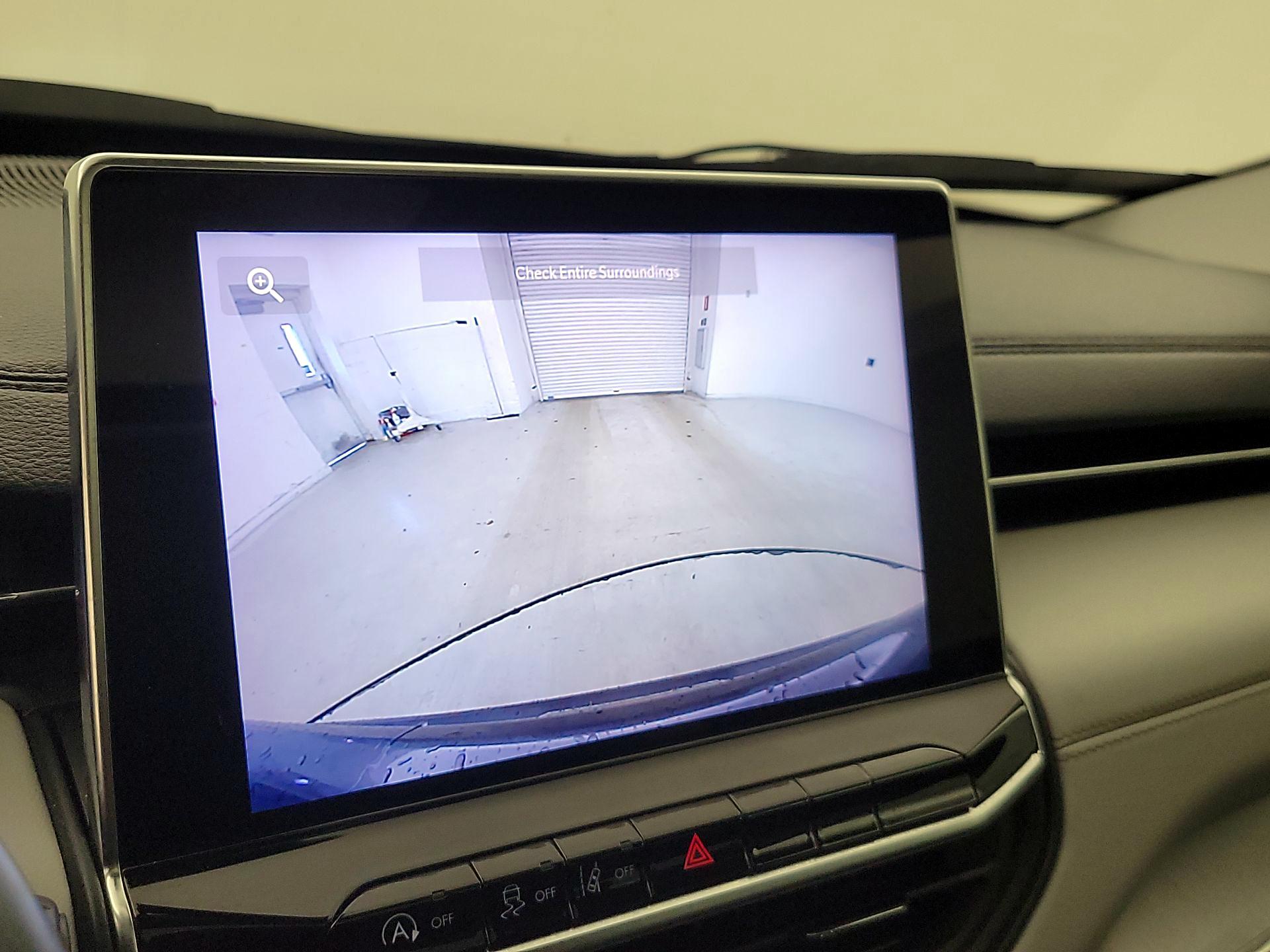 Thumbnail: 2022 Jeep Compass - 14