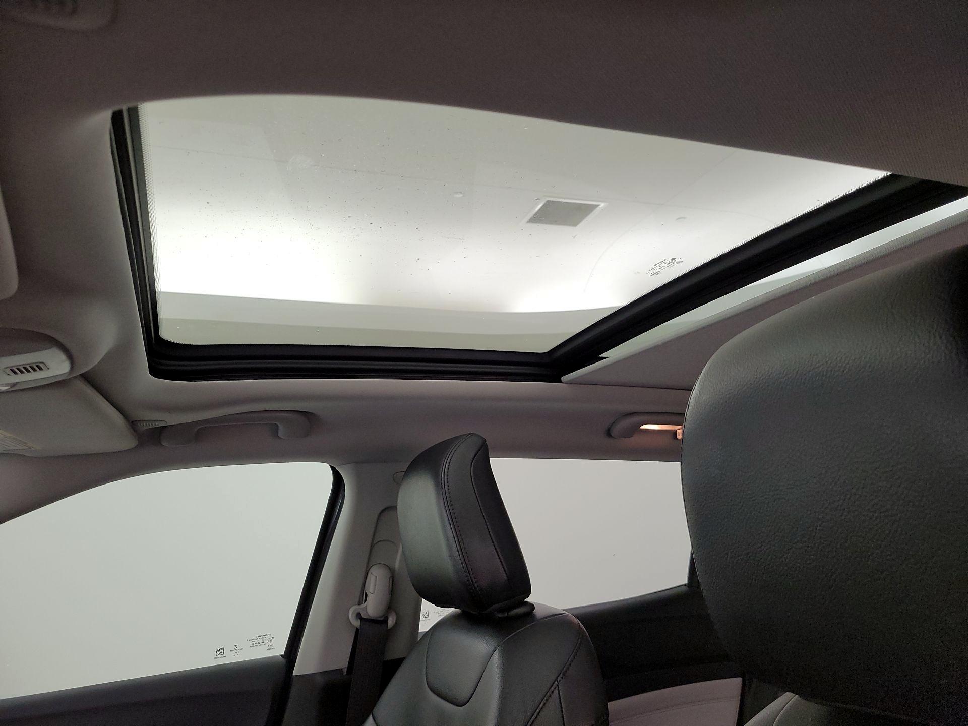 Thumbnail: 2022 Jeep Compass - 19