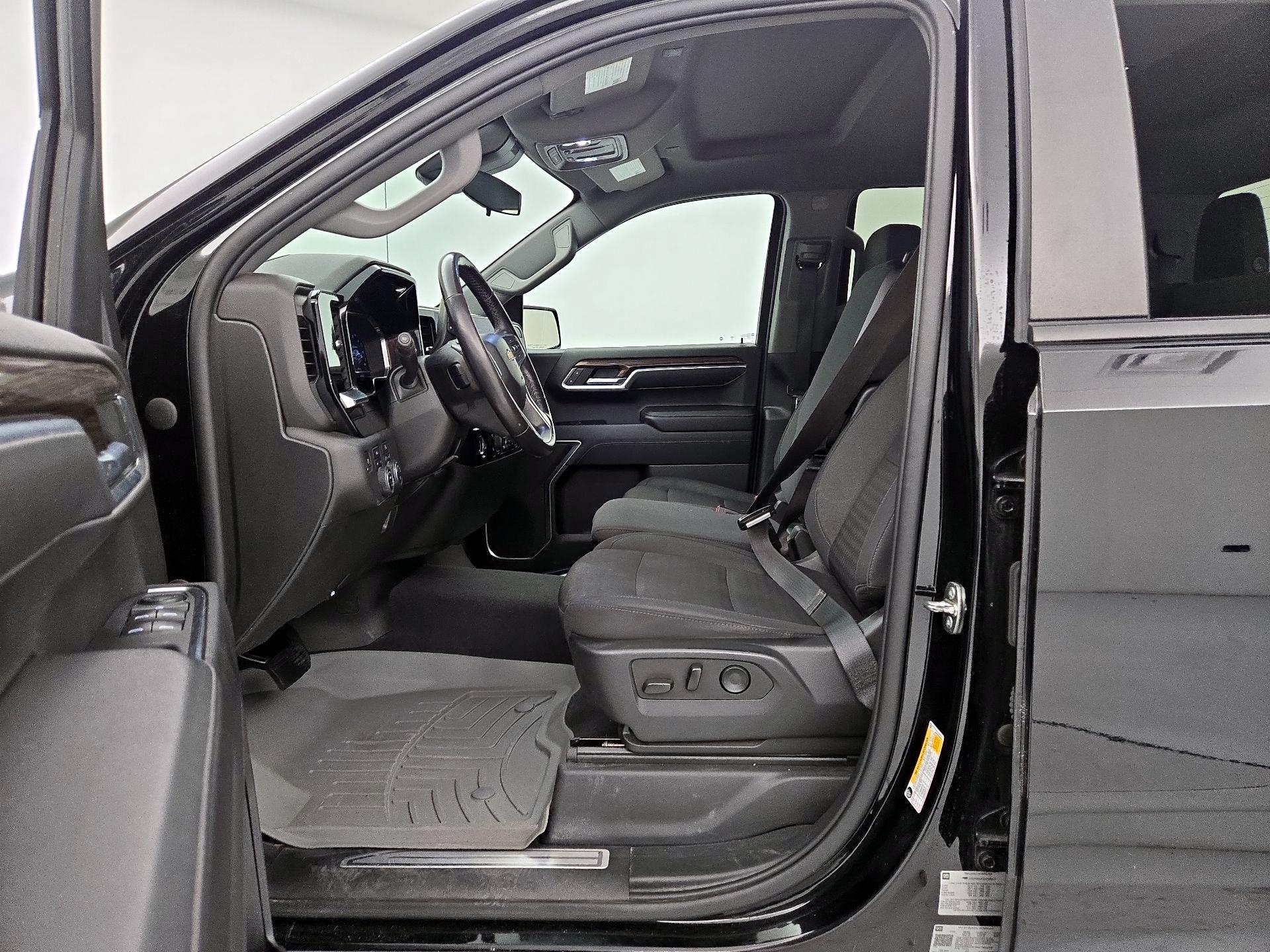 Thumbnail: 2022 Chevrolet Silverado 1500 - 11