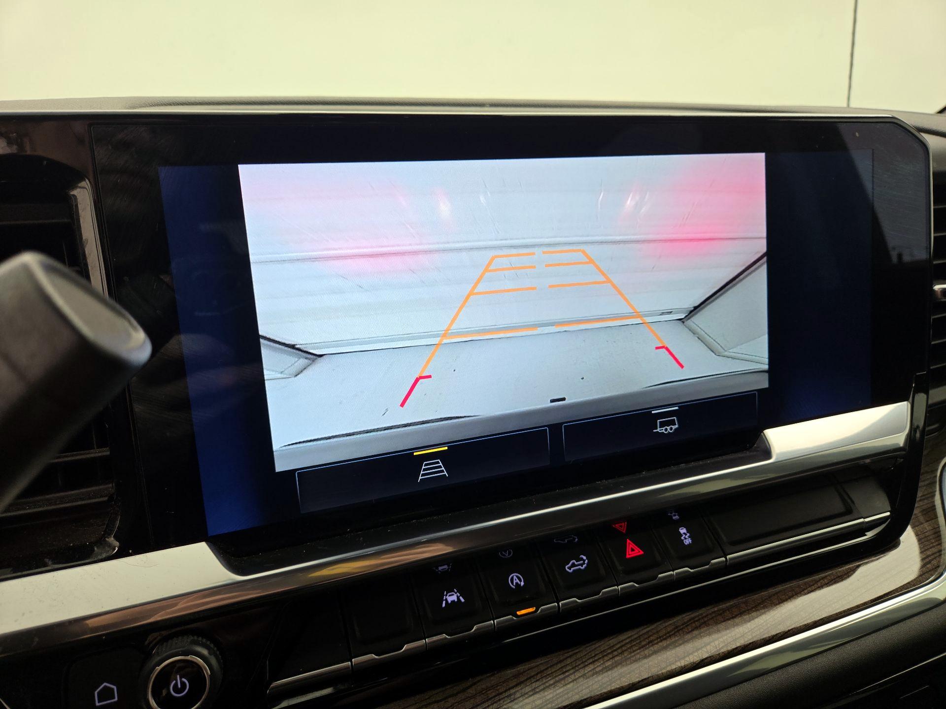 Thumbnail: 2022 Chevrolet Silverado 1500 - 14