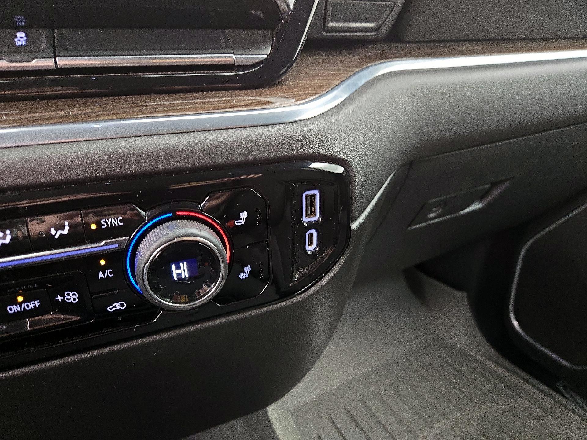 Thumbnail: 2022 Chevrolet Silverado 1500 - 18