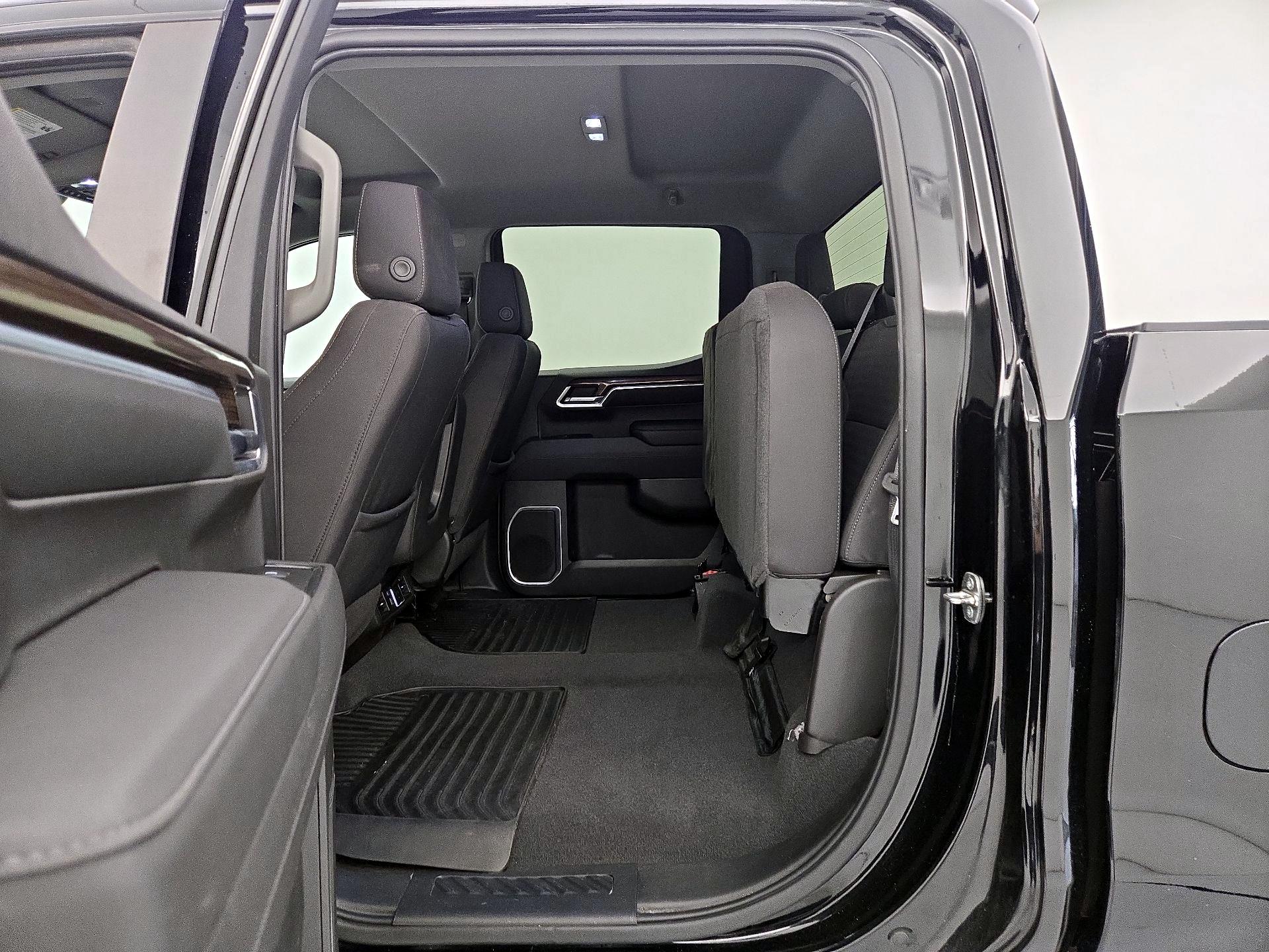 Thumbnail: 2022 Chevrolet Silverado 1500 - 19