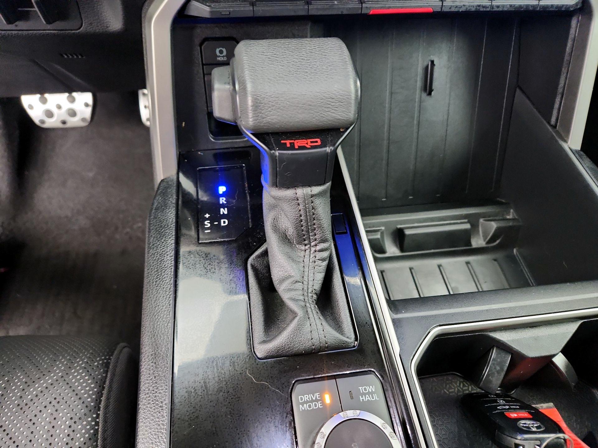 Thumbnail: 2022 Toyota Tundra - 17