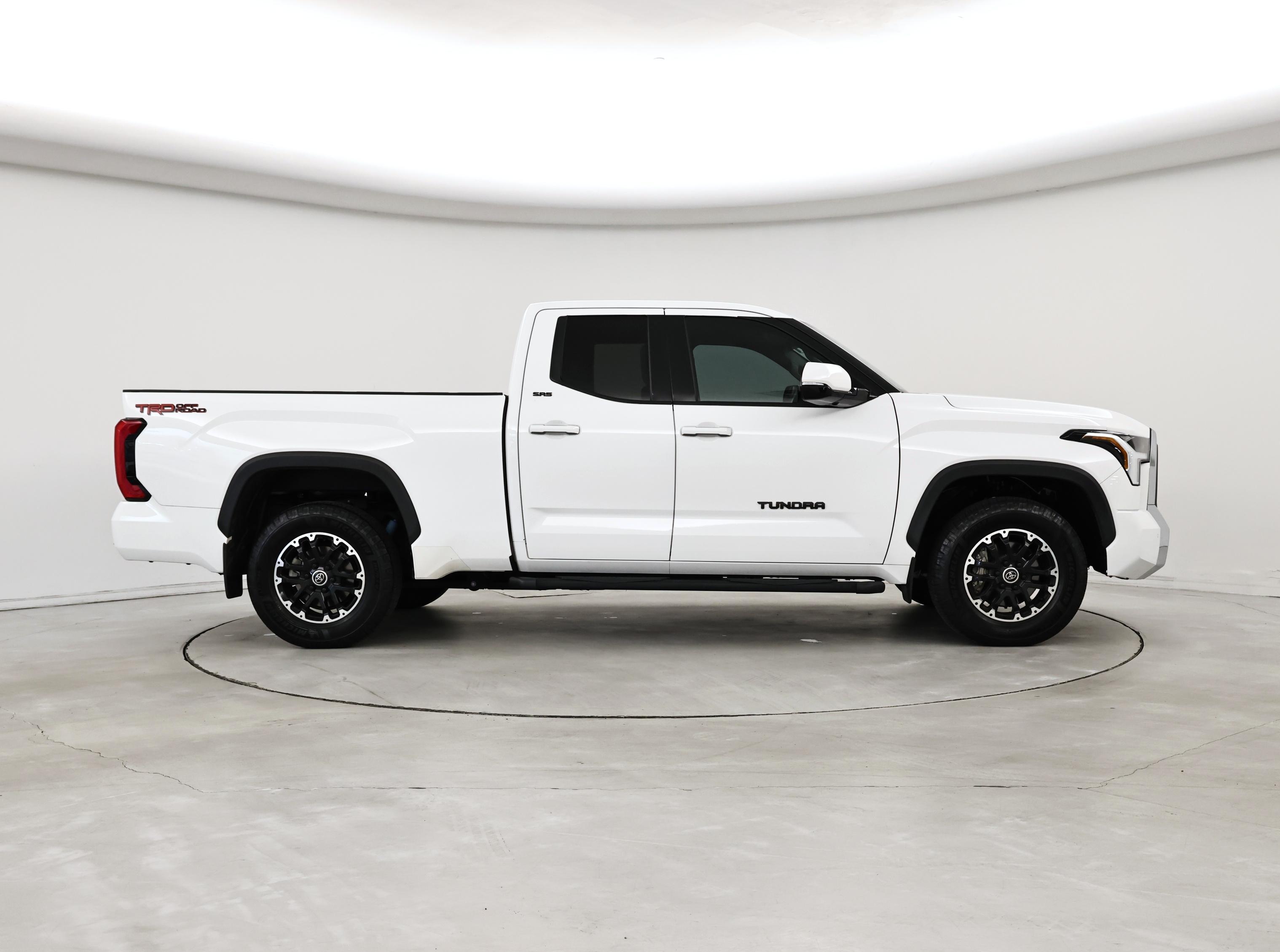 Thumbnail: 2022 Toyota Tundra - 7