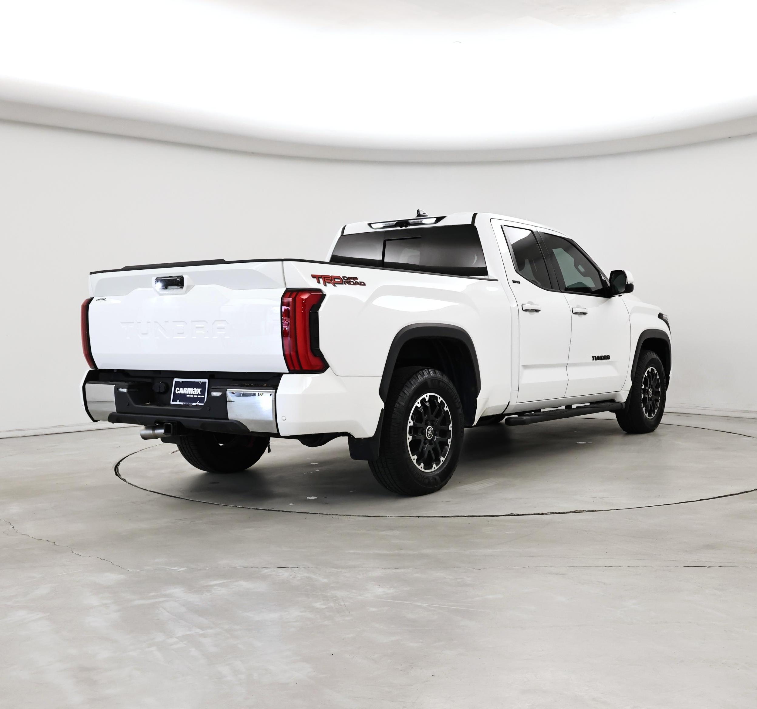 Thumbnail: 2022 Toyota Tundra - 8