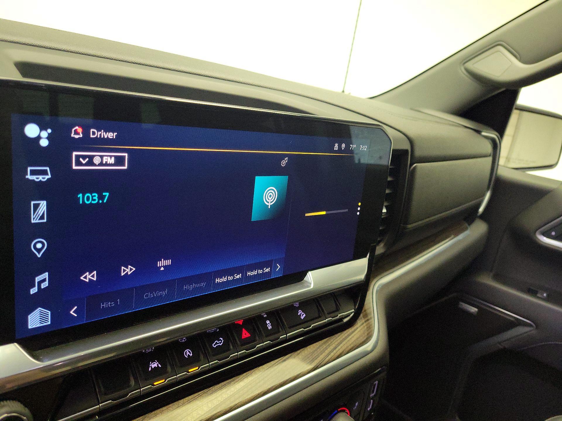 Thumbnail: 2022 Chevrolet Silverado 1500 - 15