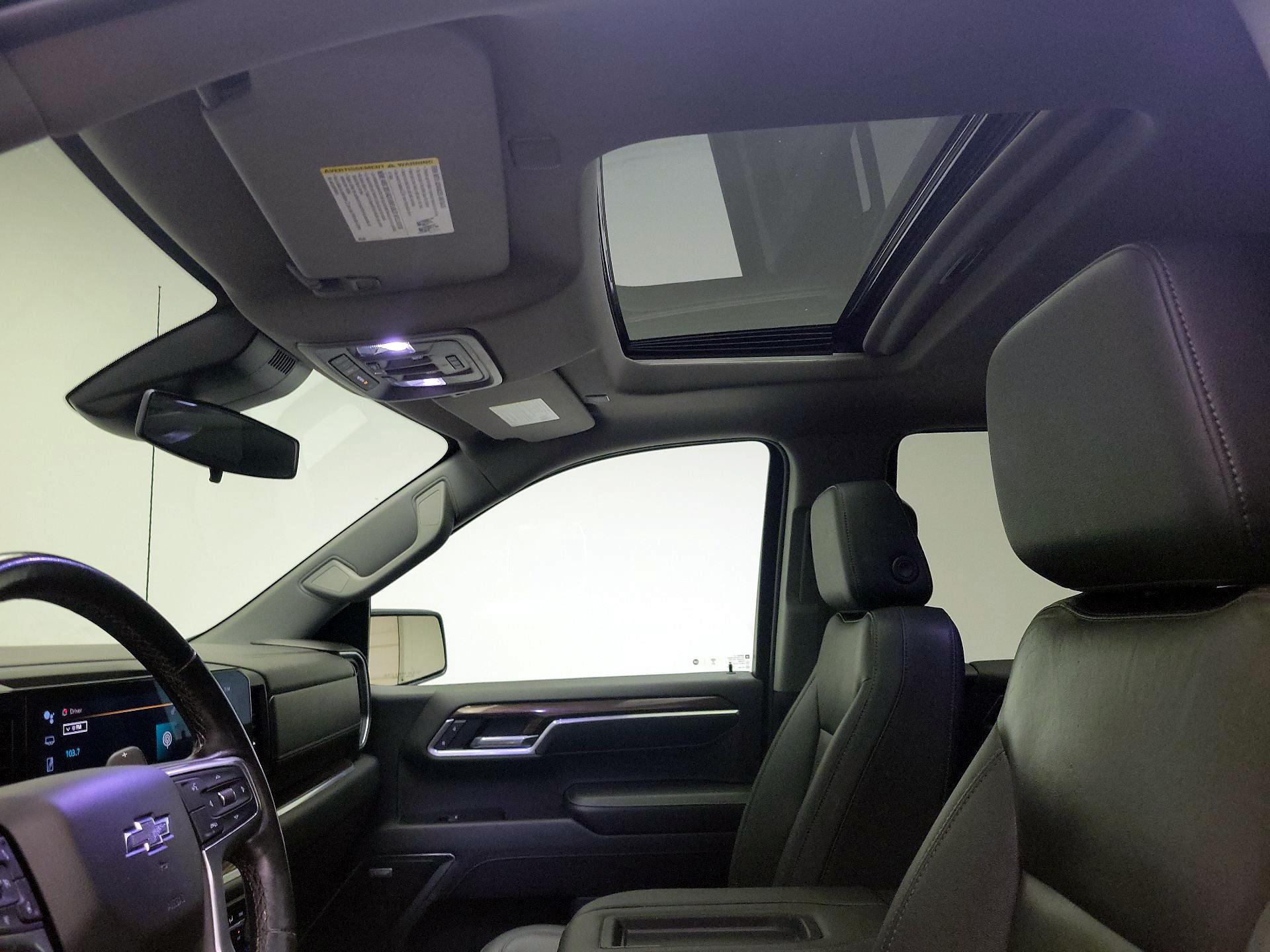 Thumbnail: 2022 Chevrolet Silverado 1500 - 19