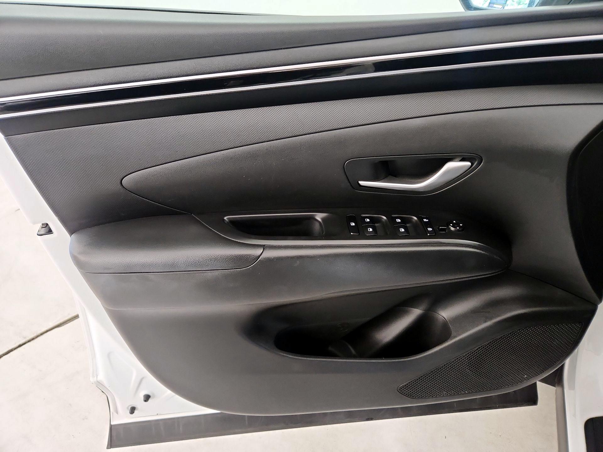 Thumbnail: 2023 Hyundai Tucson - 12