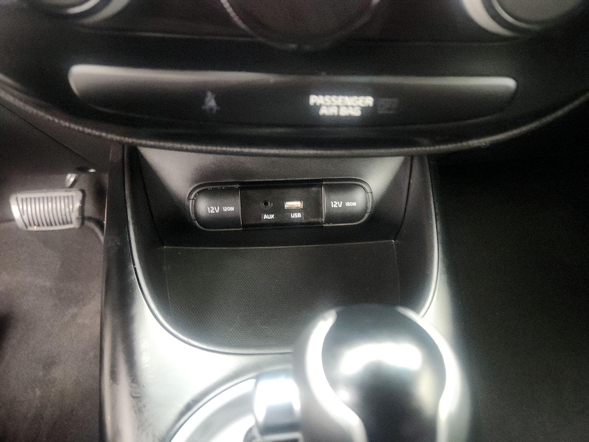 Thumbnail: 2019 Kia Soul - 18