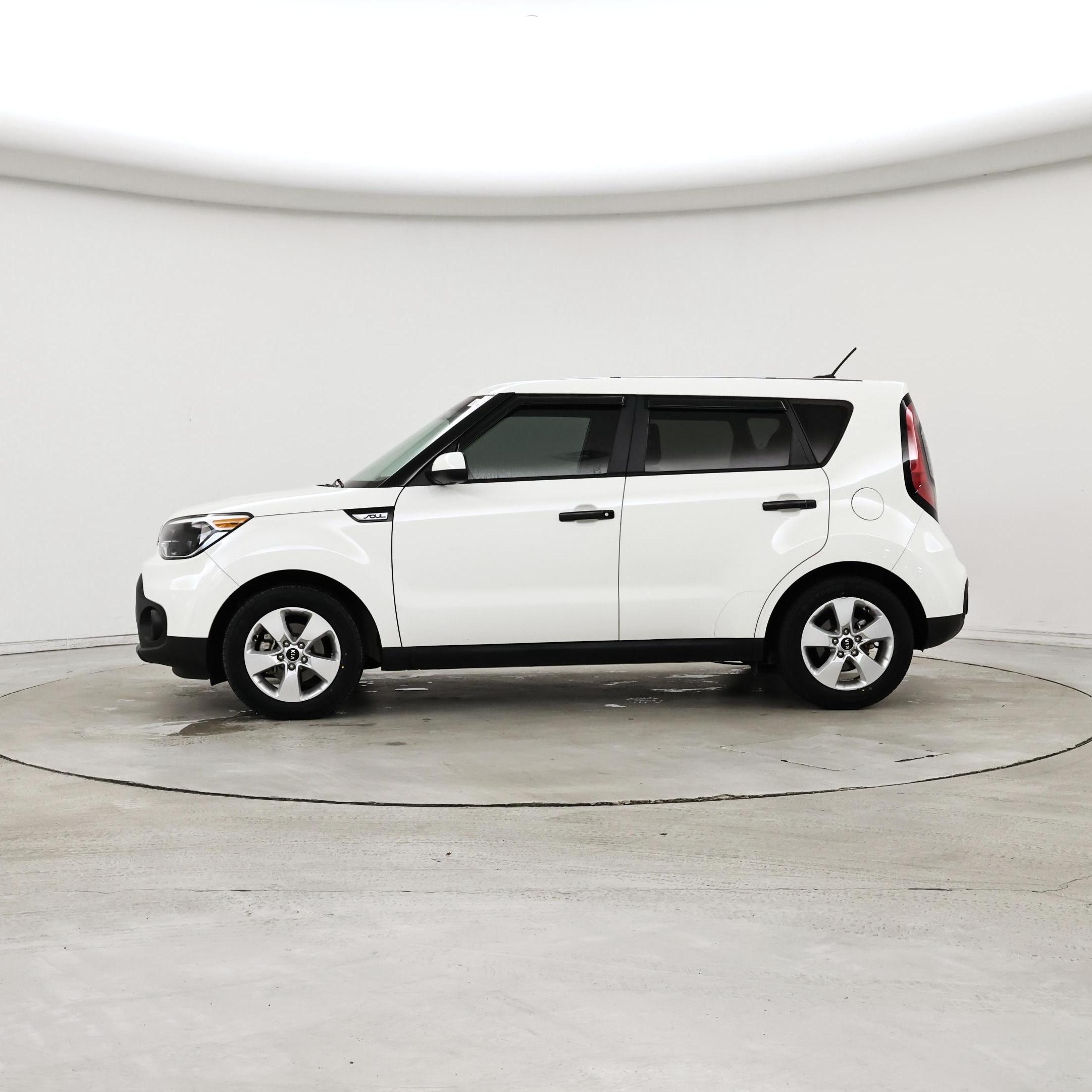 Thumbnail: 2019 Kia Soul - 3