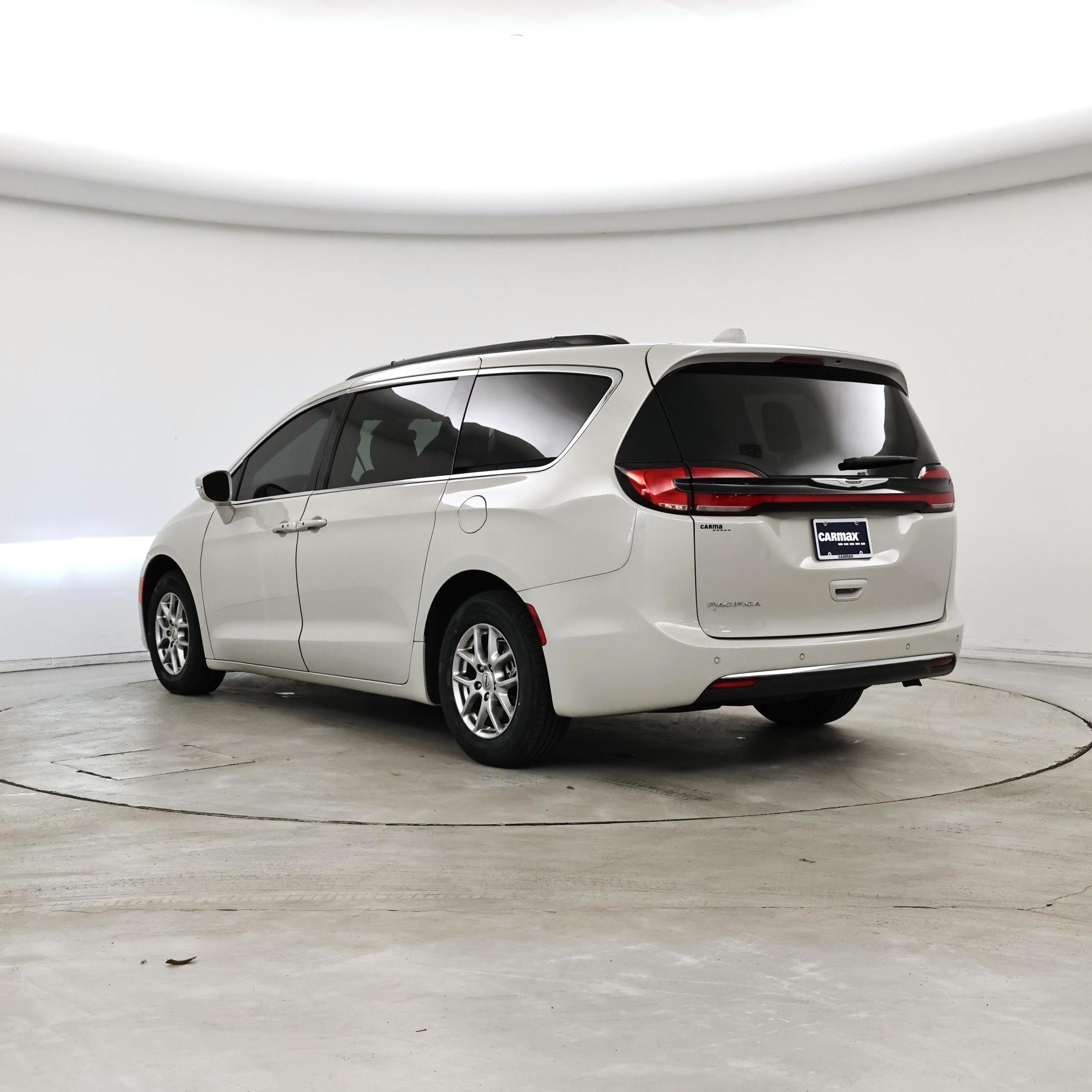 Thumbnail: 2021 Chrysler Pacifica - 2