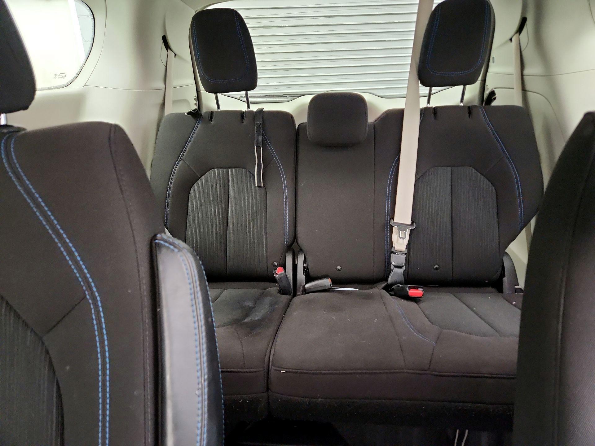 Thumbnail: 2021 Chrysler Pacifica - 20