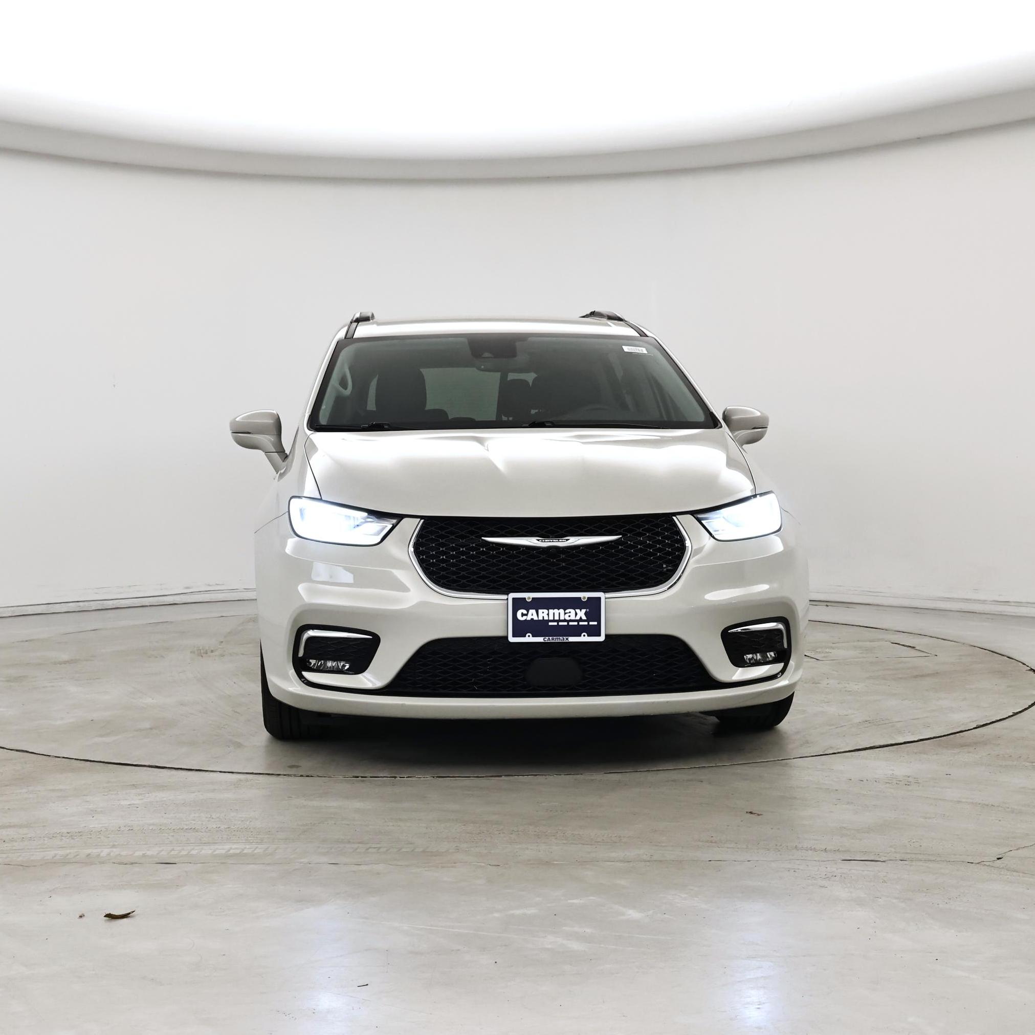 Thumbnail: 2021 Chrysler Pacifica - 5