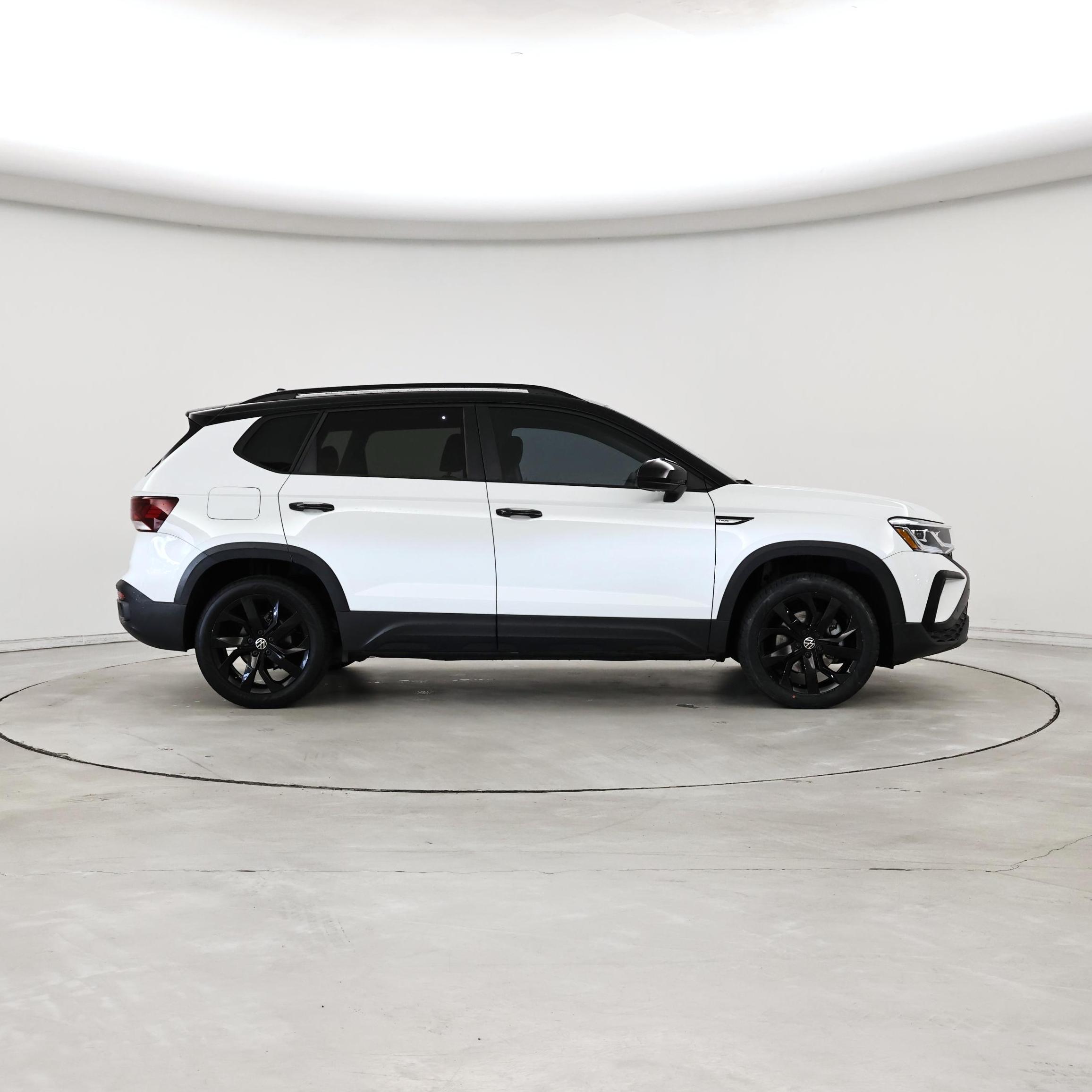 Thumbnail: 2024 Volkswagen Taos - 7