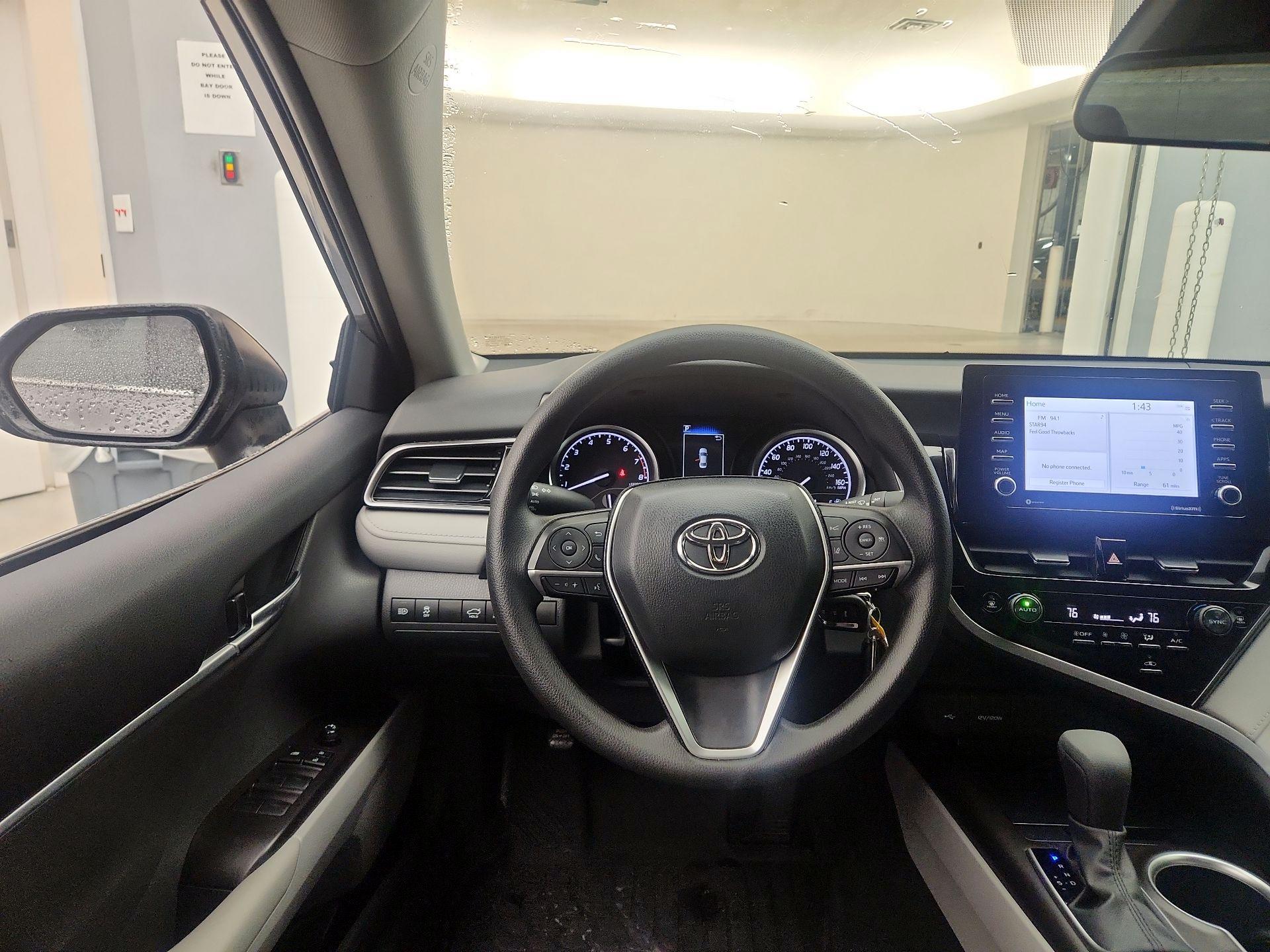 Thumbnail: 2023 Toyota Camry - 10