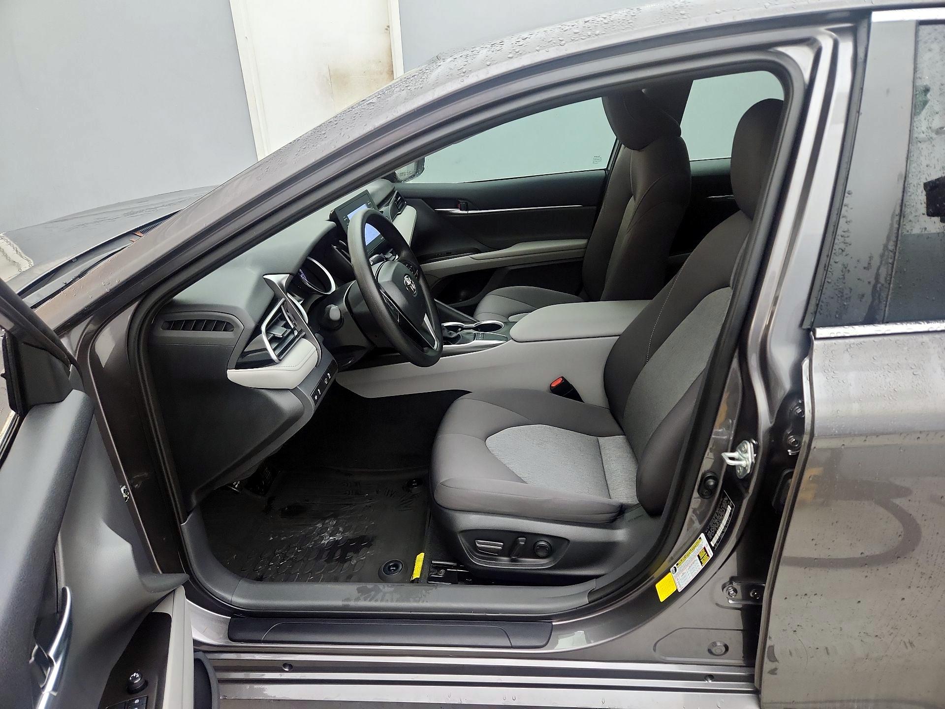 Thumbnail: 2023 Toyota Camry - 11