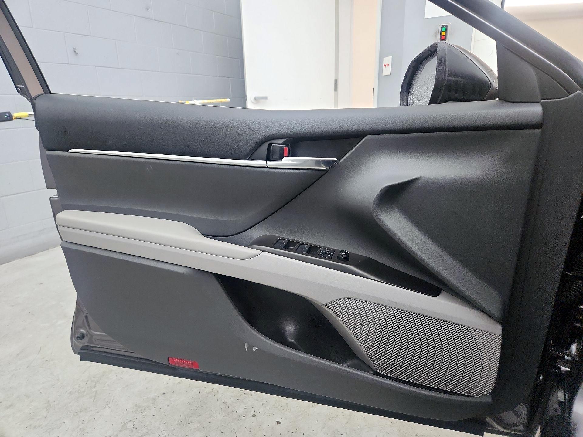 Thumbnail: 2023 Toyota Camry - 12