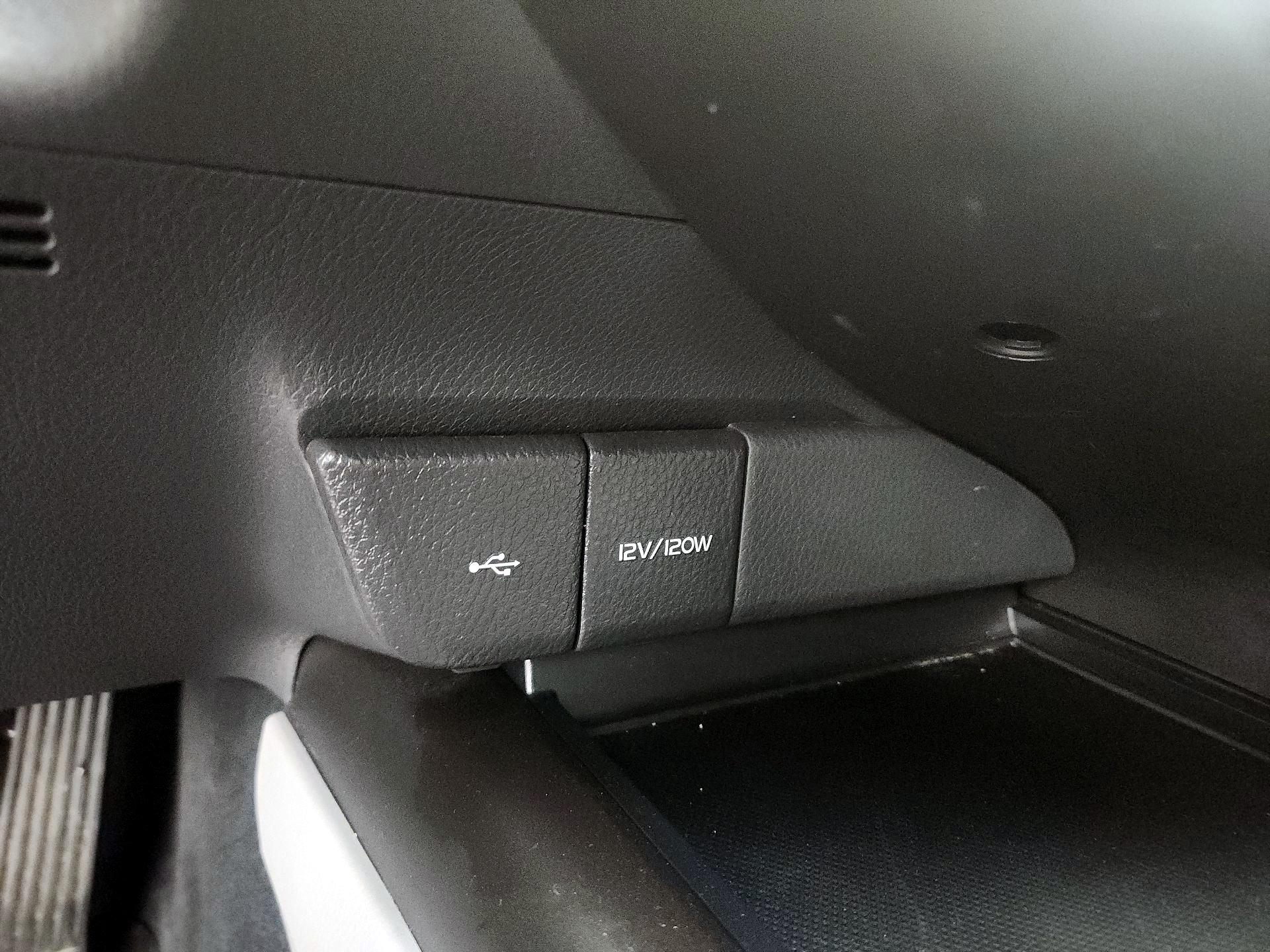 Thumbnail: 2023 Toyota Camry - 18